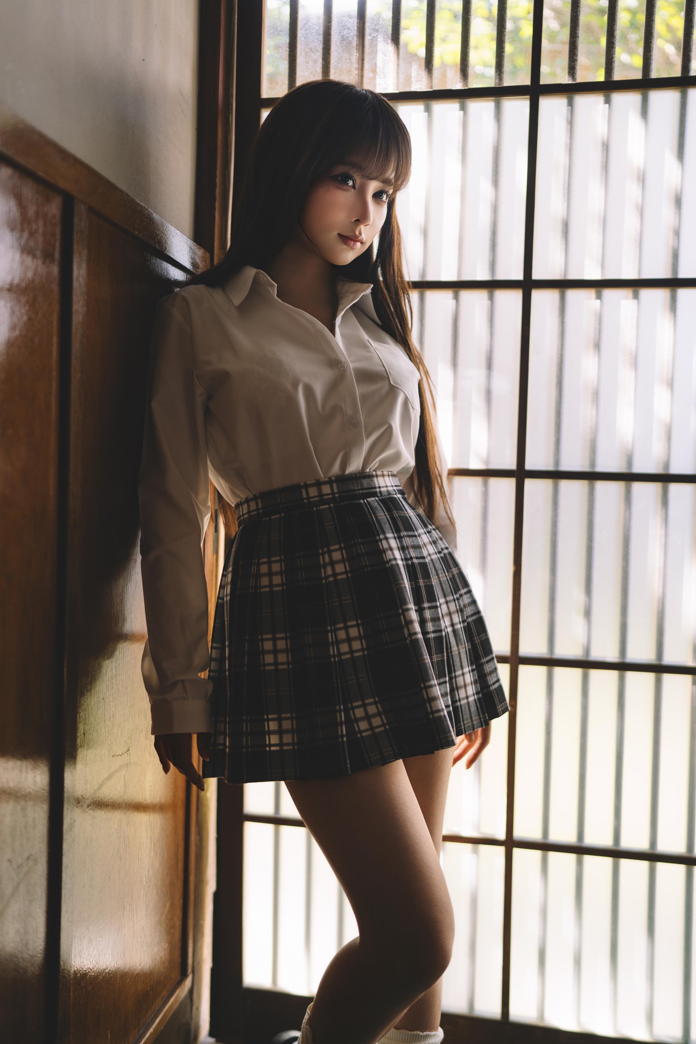 [Ảnh] Chẩn Mạc Mạc - JK: Áo Sơ Mi Trắng, Váy Kẻ, Đồ Lót Ren, Quyến Rũ Đồng Phục 32P