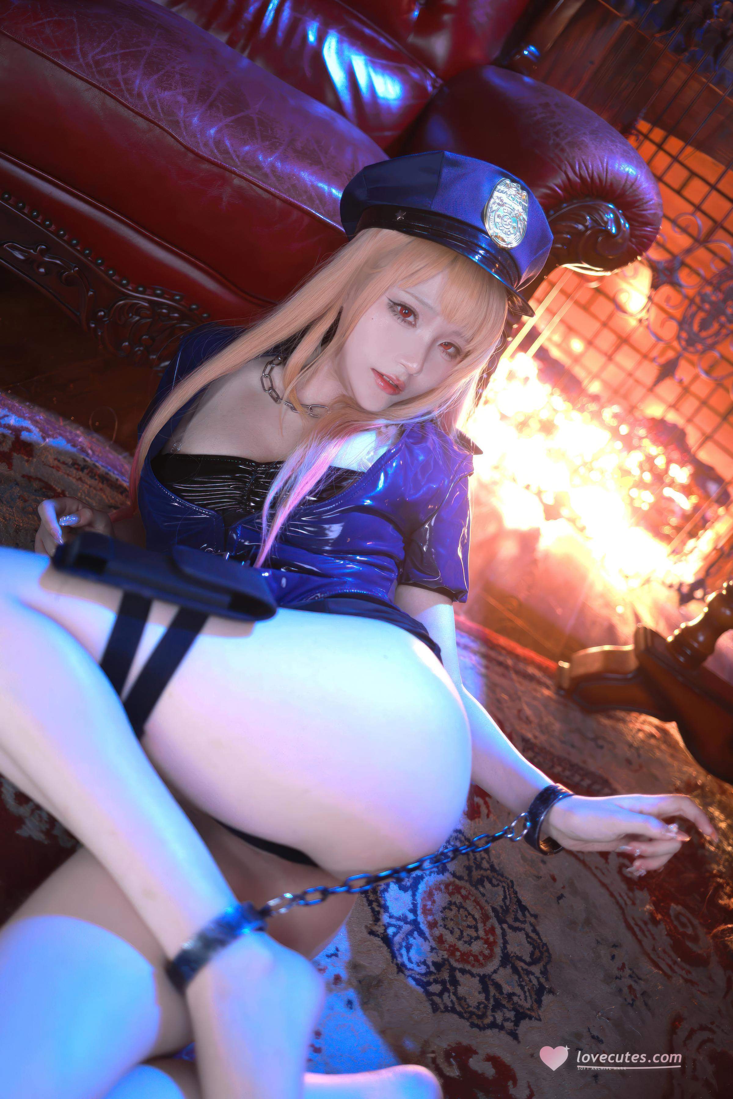 [costume扮演] 起司块Wii - 喜多川海夢女警：警服美腿翹臀制服還原 36P