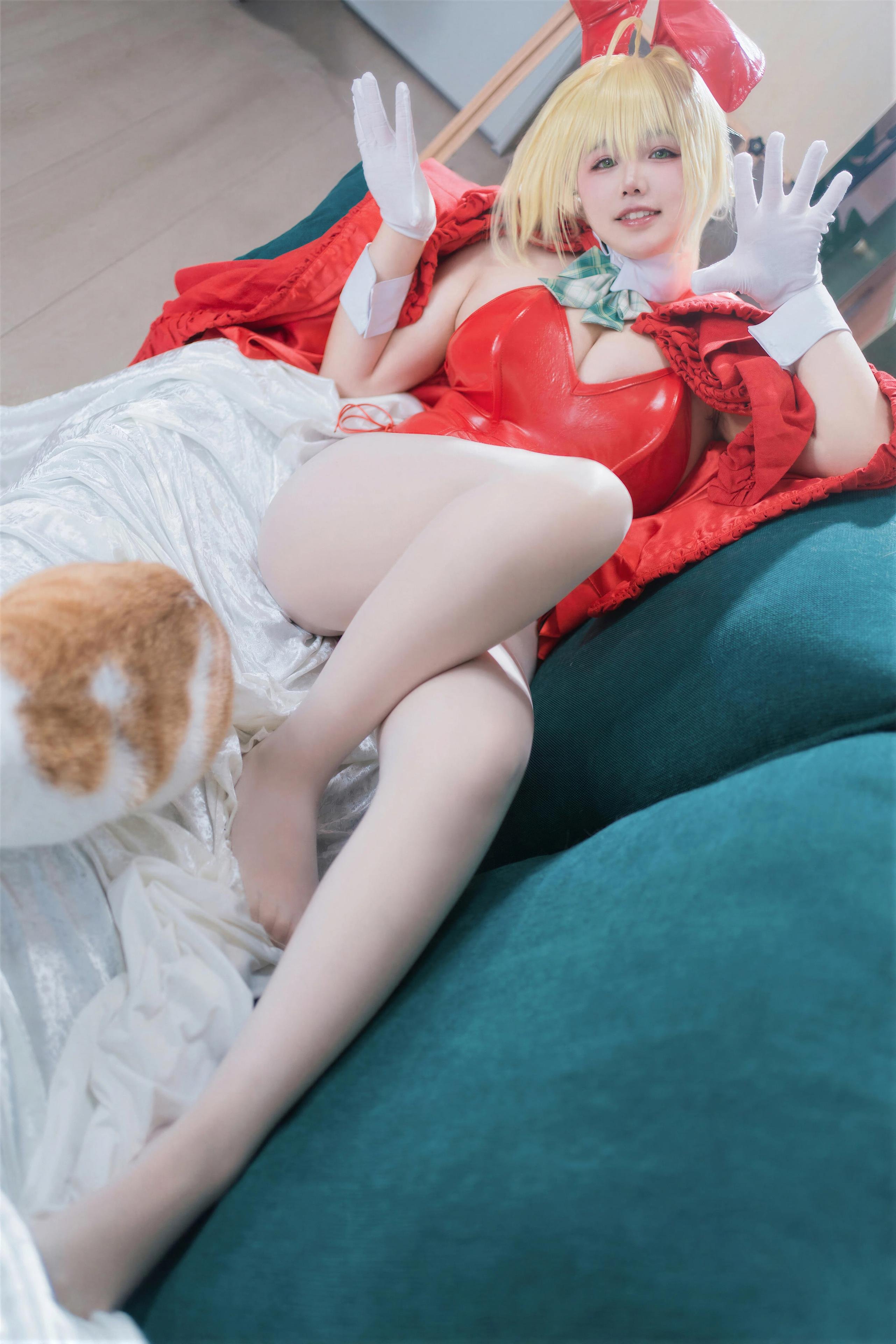 '[cosplay] 阿半 hôm nay rất vui - FGO Ni Lộc Giáng Sinh: Đỏ Trắng Siêu Ngực Đẹp Chân Dài Tái Hiện 71P'