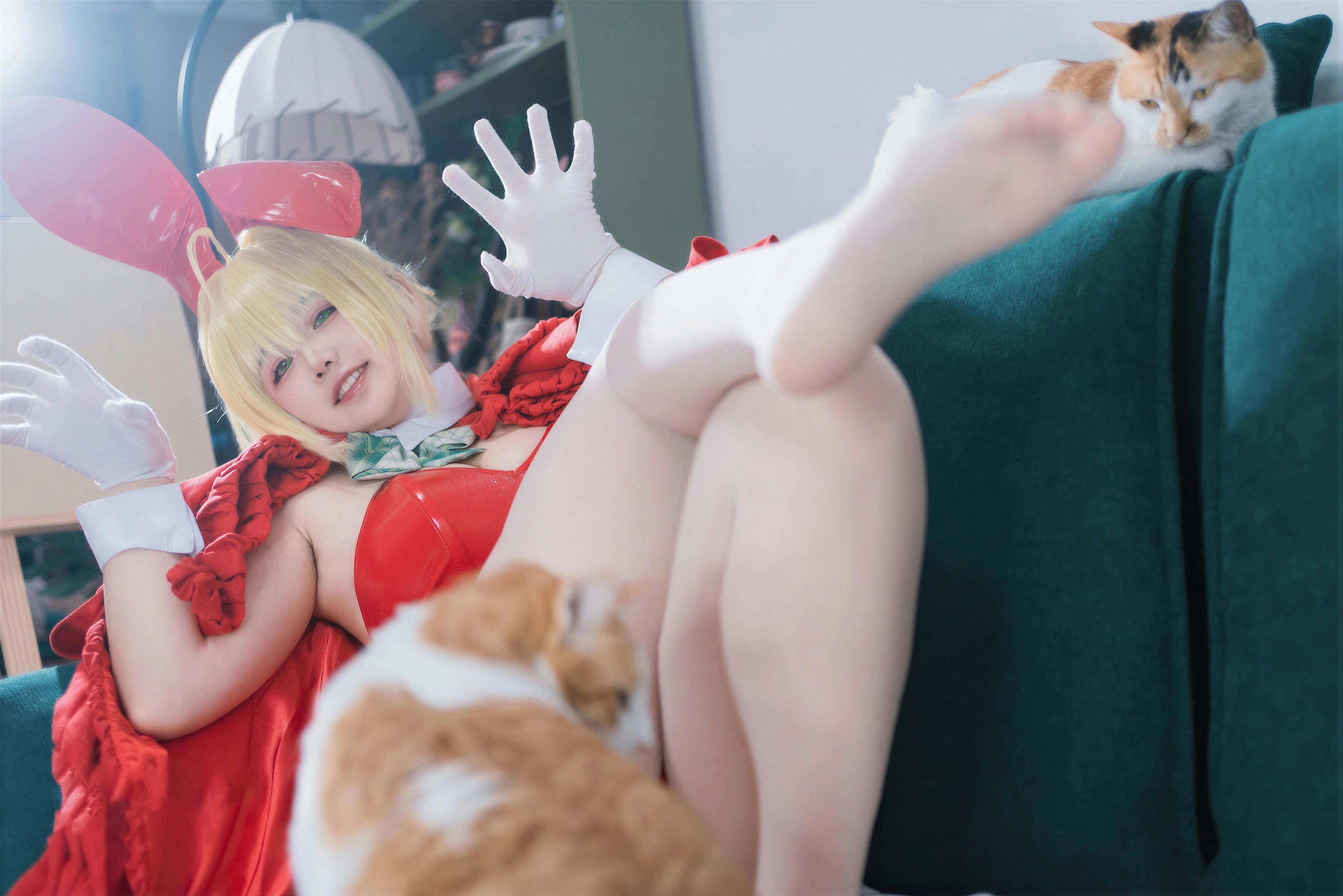'[cosplay] 阿半 hôm nay rất vui - FGO Ni Lộc Giáng Sinh: Đỏ Trắng Siêu Ngực Đẹp Chân Dài Tái Hiện 71P'