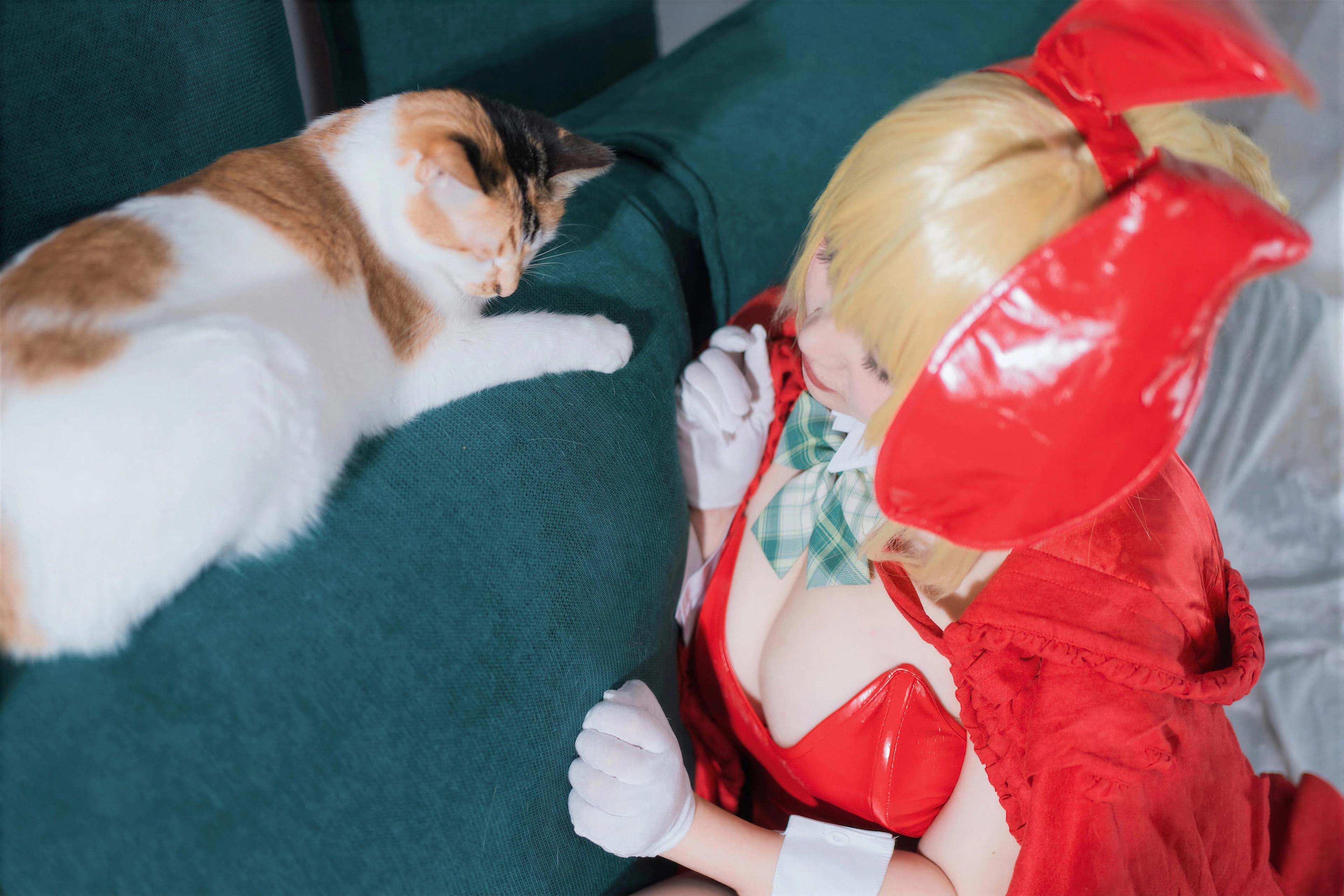 '[cosplay] 阿半 hôm nay rất vui - FGO Ni Lộc Giáng Sinh: Đỏ Trắng Siêu Ngực Đẹp Chân Dài Tái Hiện 71P'