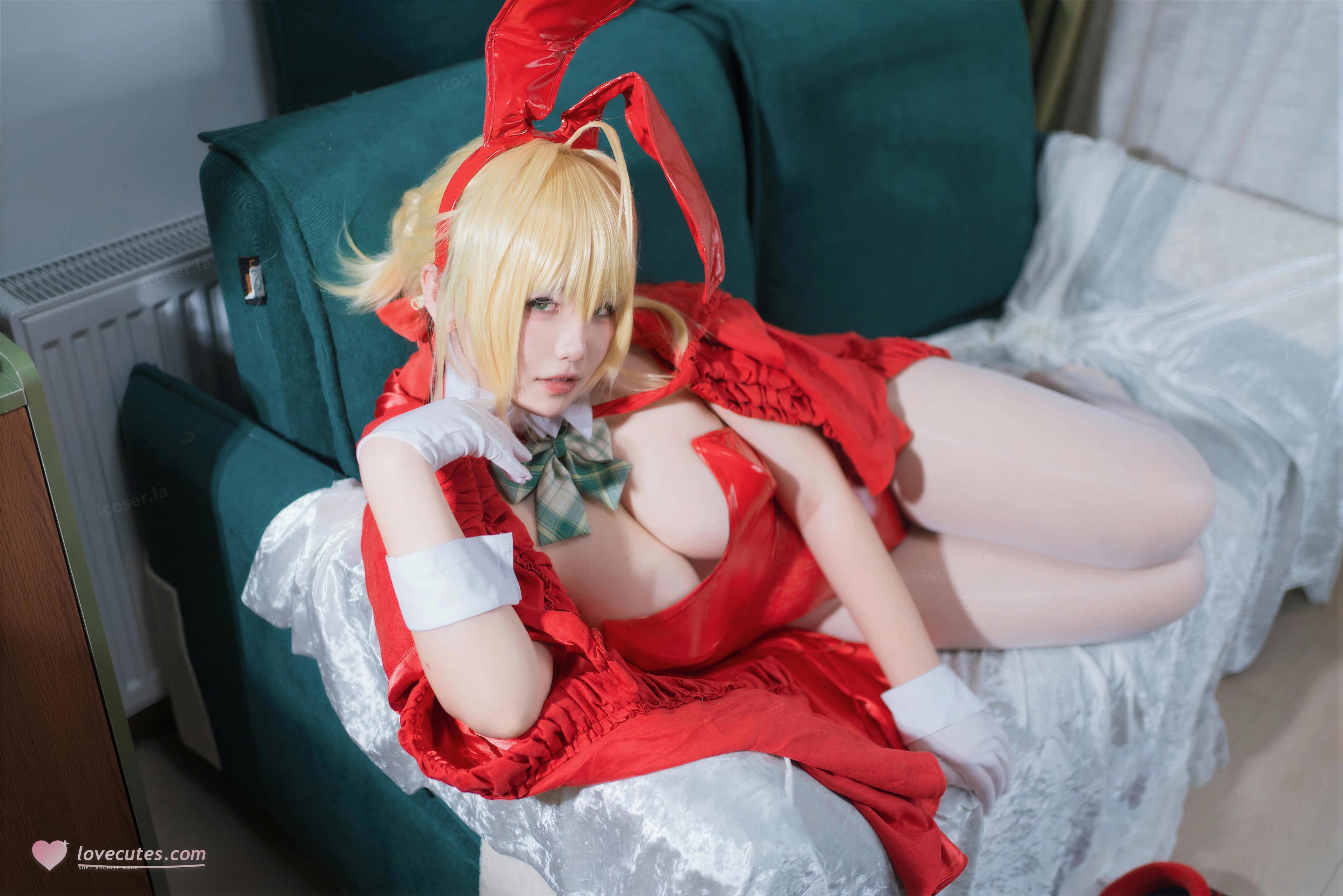 [코스프레] 아반 오늘 기분 최고 - FGO 니루 크리스마스: 붉은 흰색 타이트한 거유 미腿 재현 71P
