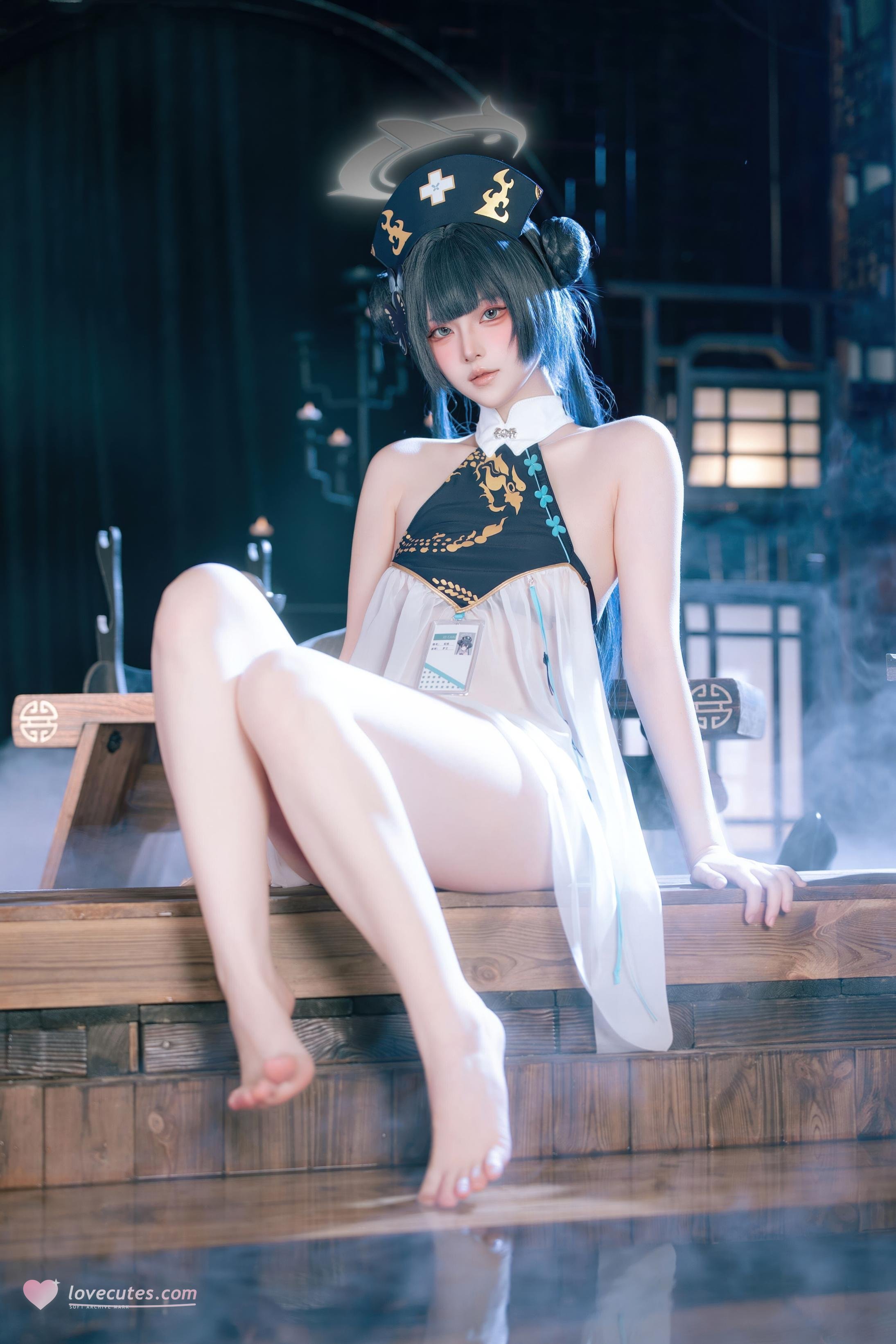 [cosplay] 屿鱼 - 蔚蓝档案 妃咲同人护士：护士装美腿翘臀还原 65P