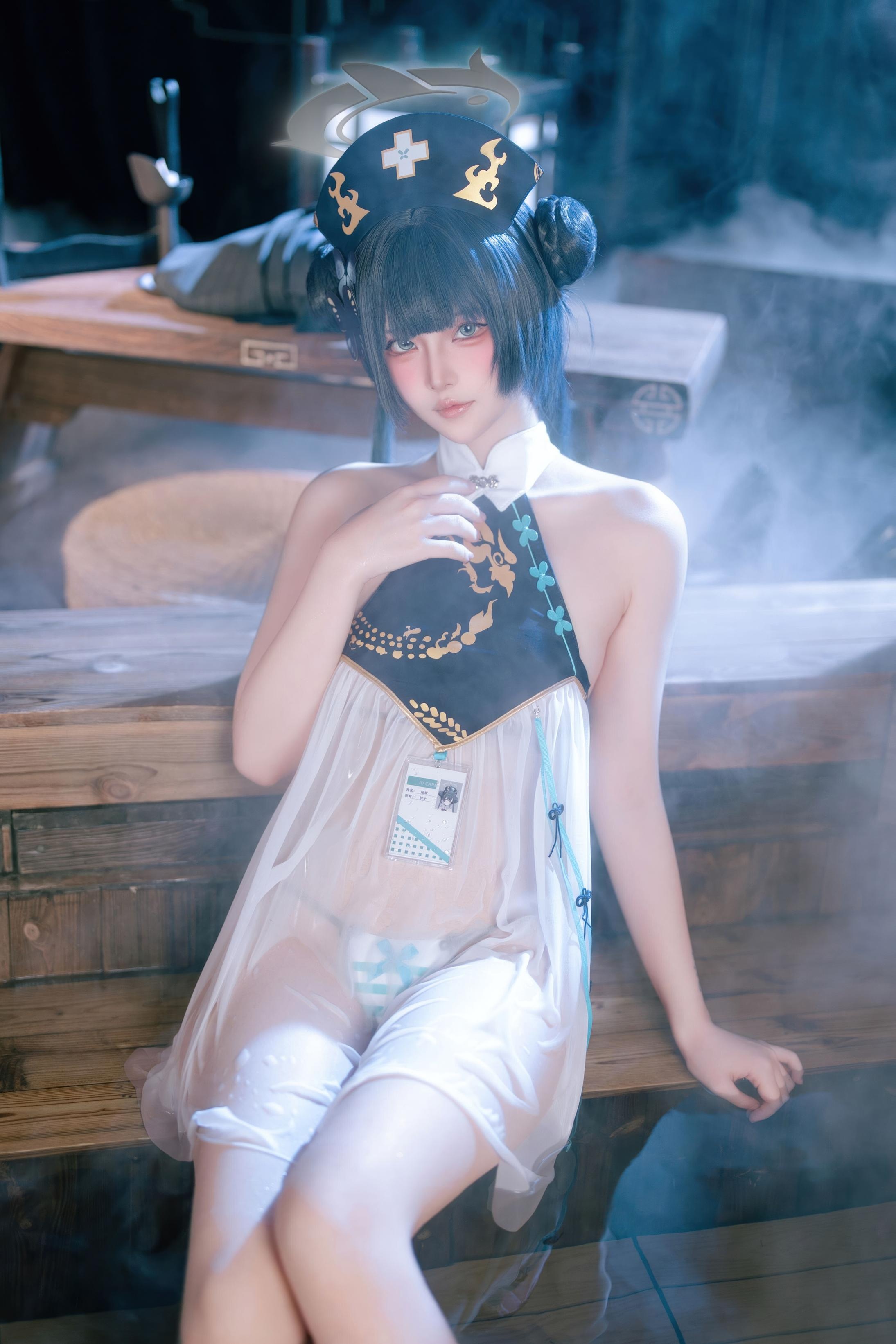 [cosplay] 屿魚 - 蔚藍檔案 妃咲同人護士：護士裝美腿翹臀還原 65P