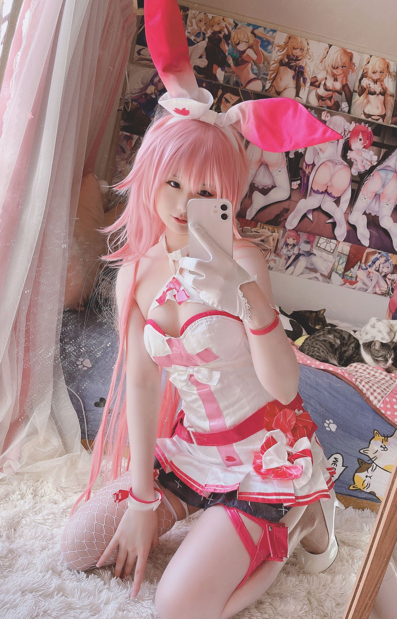 [cosplay] 习呆呆 - 八重櫻：護士粉兔露點大尺度還原 22P1V