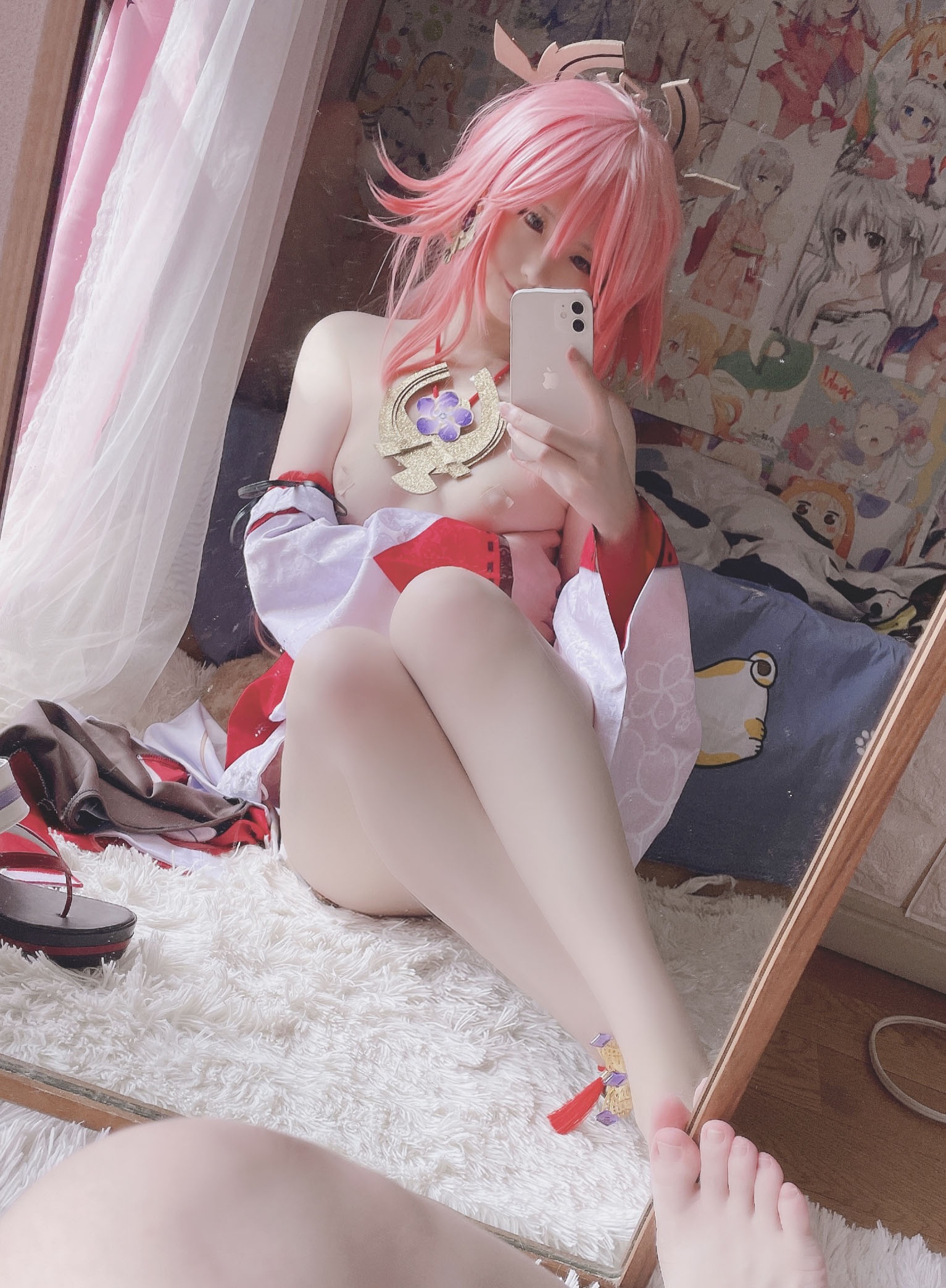 [cosplay] 习呆呆 - 原神 八重神子：露点美腿大尺度还原 24P1V