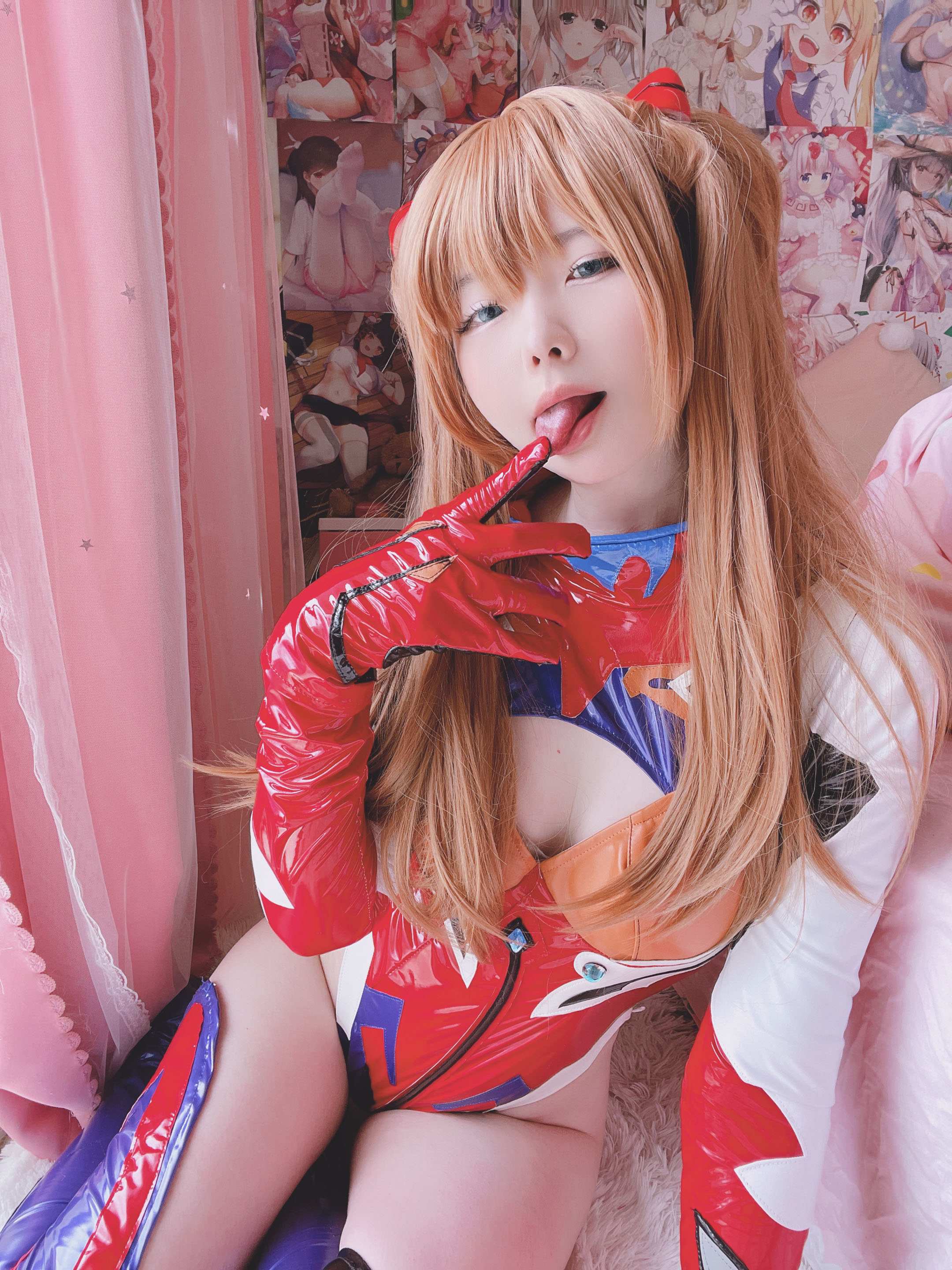 [cosplay] 习呆呆 - EVA 明日香戦闘服：タイトな戦闘服 巨乳 大胆な再現 16P1V