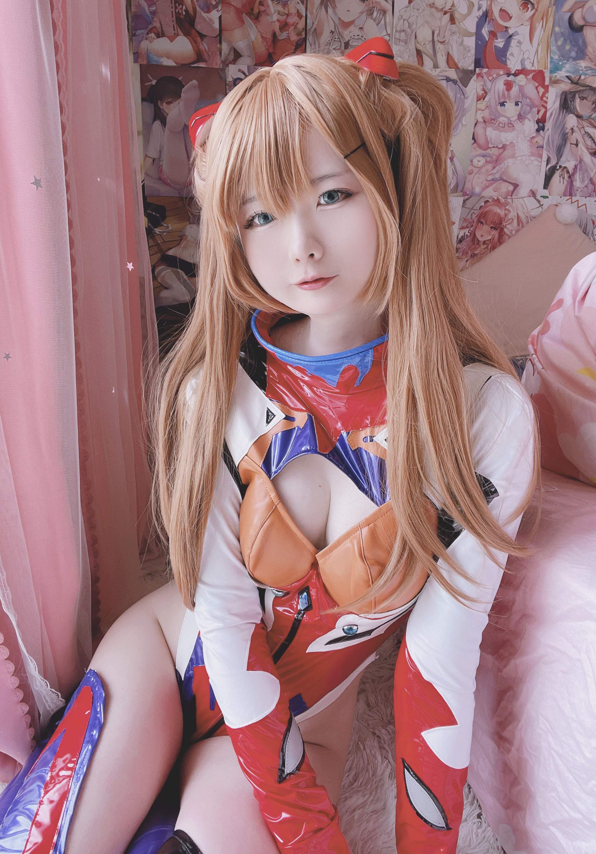 [cosplay] 习呆呆 - EVA 明日香戦闘服：タイトな戦闘服 巨乳 大胆な再現 16P1V