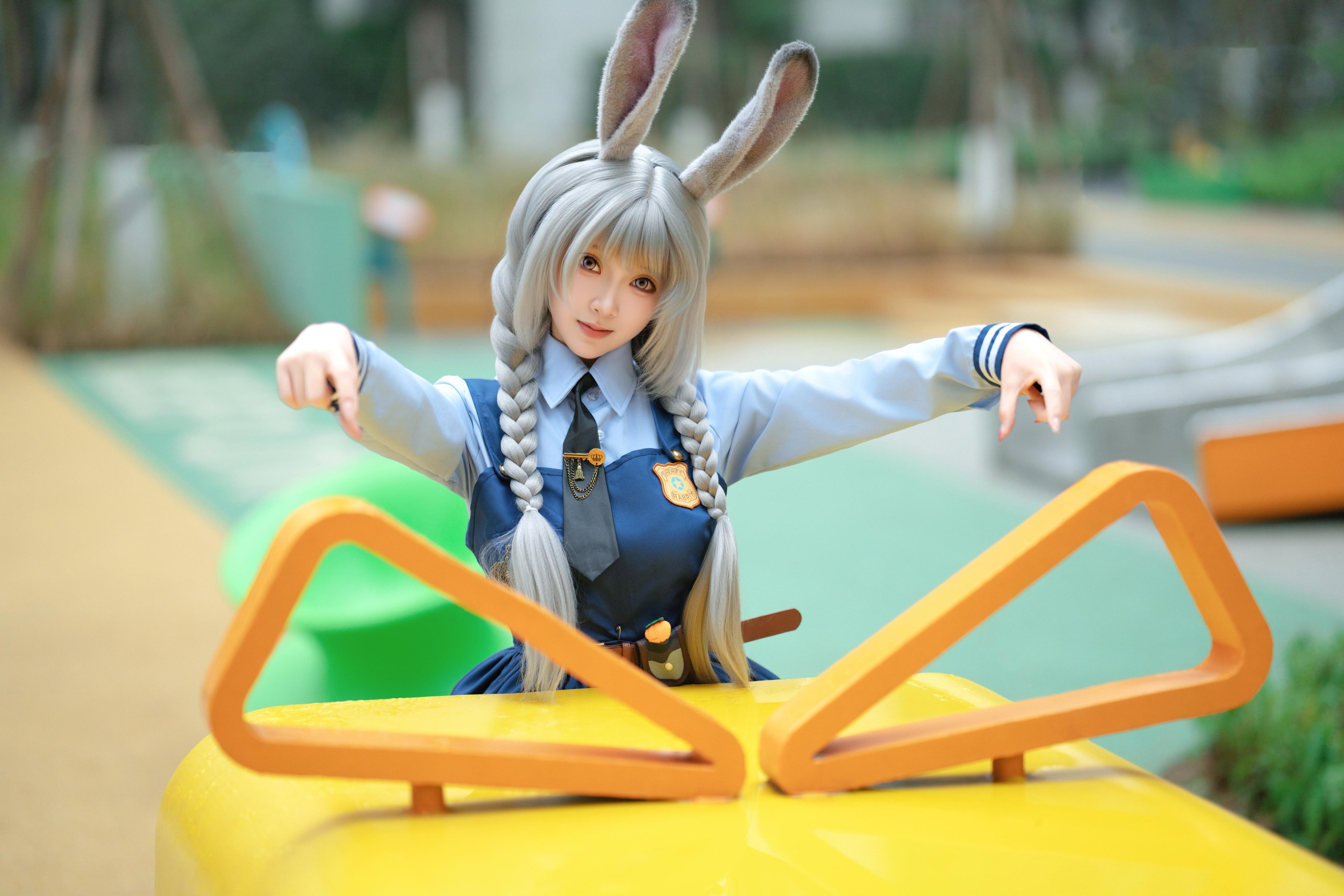 [cosplay] Bangni邦尼 - ตำรวจสาวกระต่าย: ยูนิฟอร์มสีน้ำเงิน หูกระต่าย ขาสูง ผูกเชือก เซ็ตจัดเต็ม 72P8V