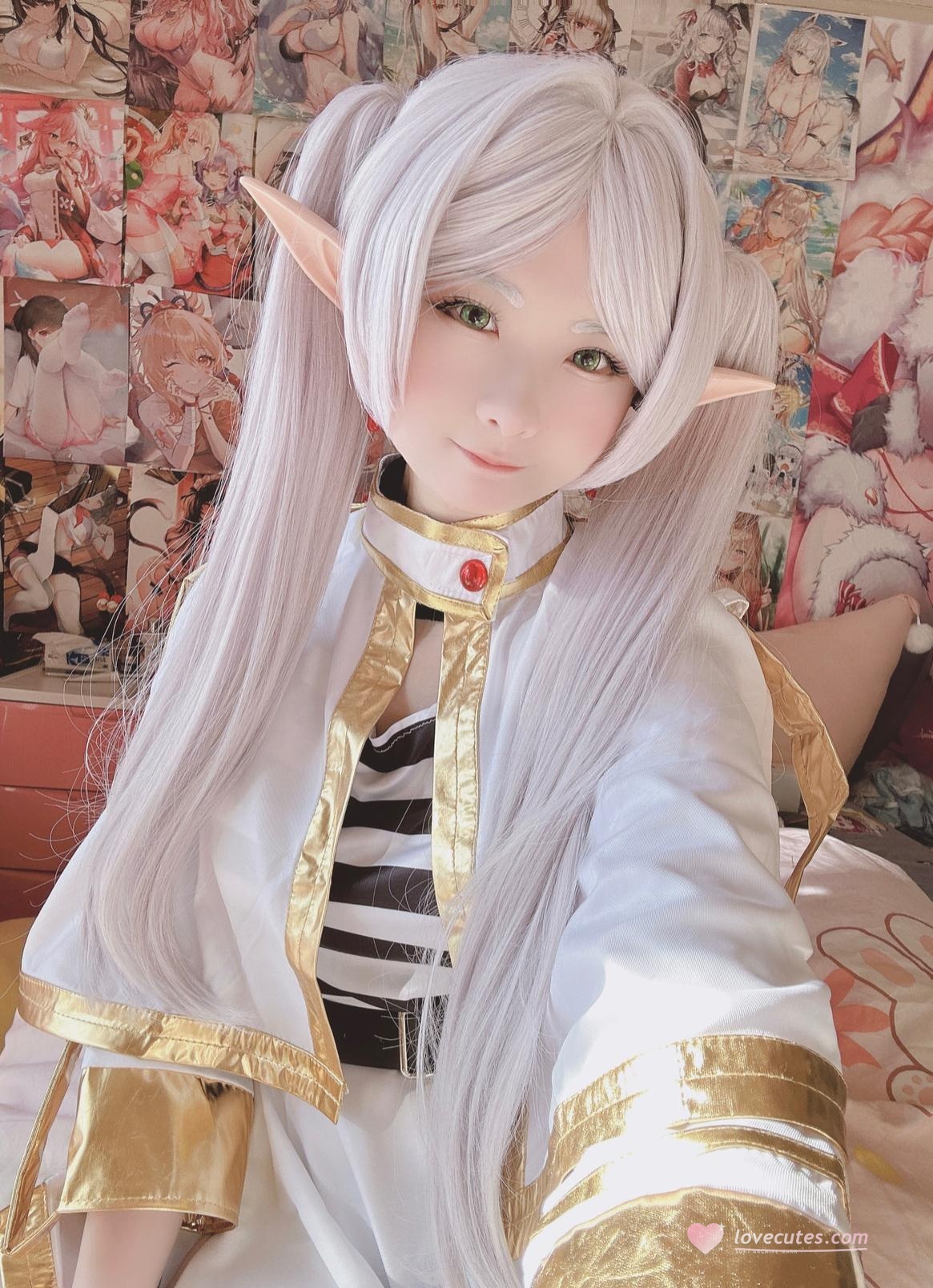 [cosplay] 습댄댄 - 프리렌：검은 스타킹 노출 대범한 리얼리티 재현 23P