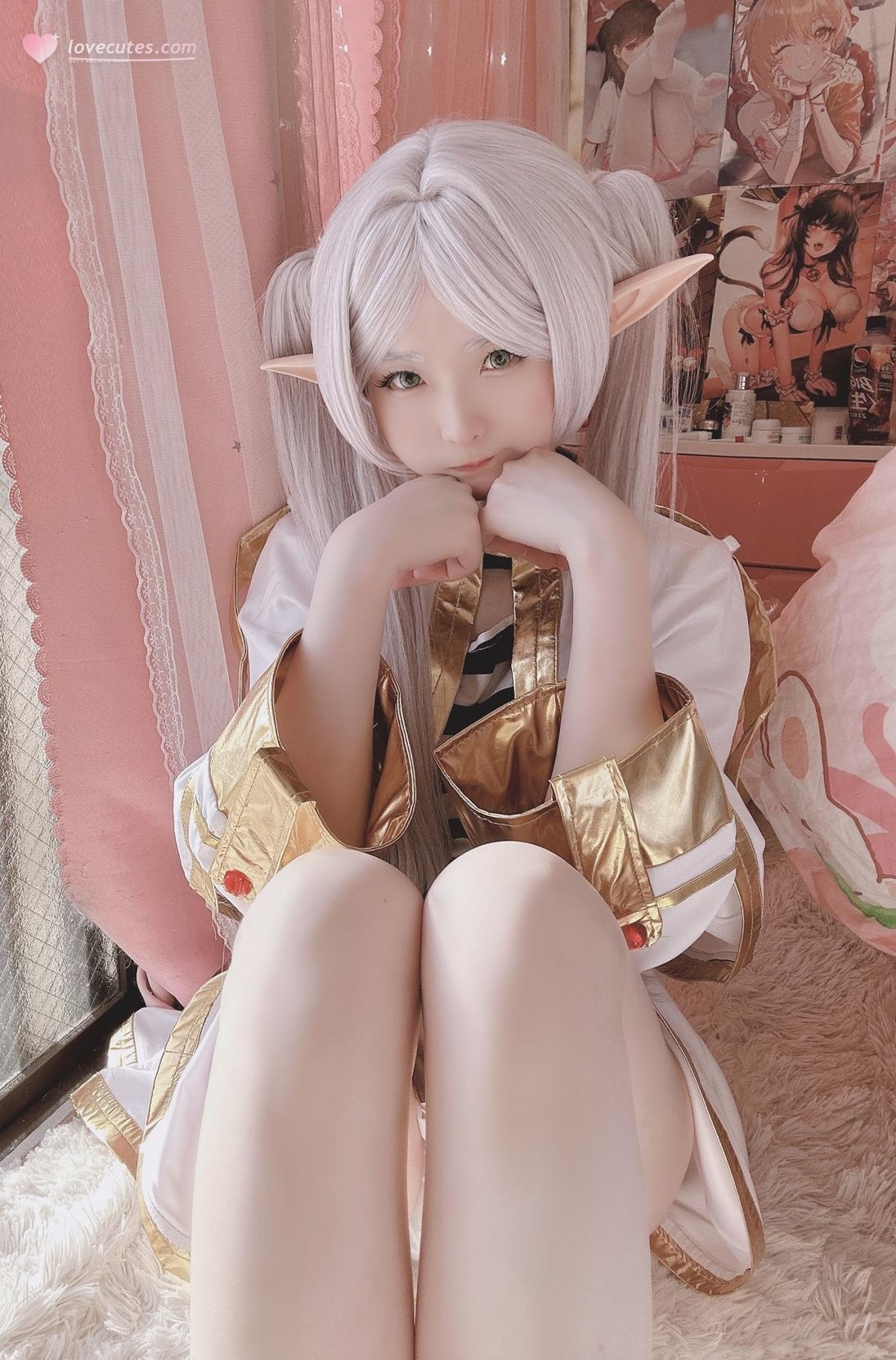 [cosplay] 습댄댄 - 프리렌：검은 스타킹 노출 대범한 리얼리티 재현 23P