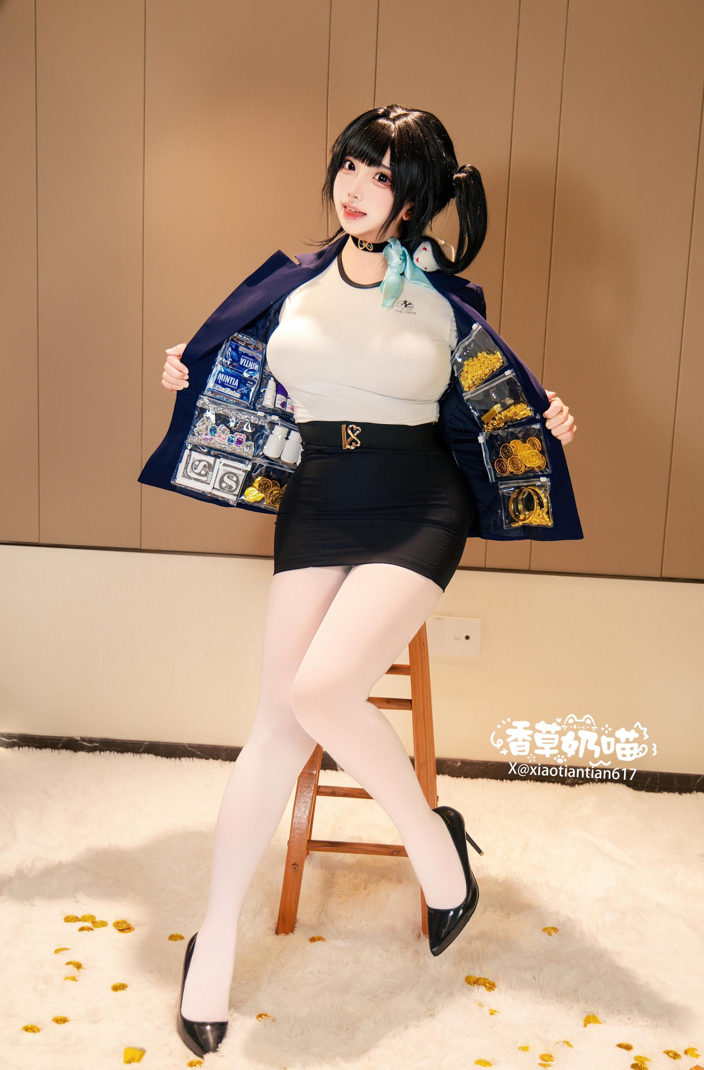 [cosplay] 香草奶喵 - Victory Goddess NIKKE Sora: ชุดแจ็กเก็ตสีดำ-น้ำเงิน ถุงน่องขาว หน้าอกใหญ่ สมจริง 136P22V