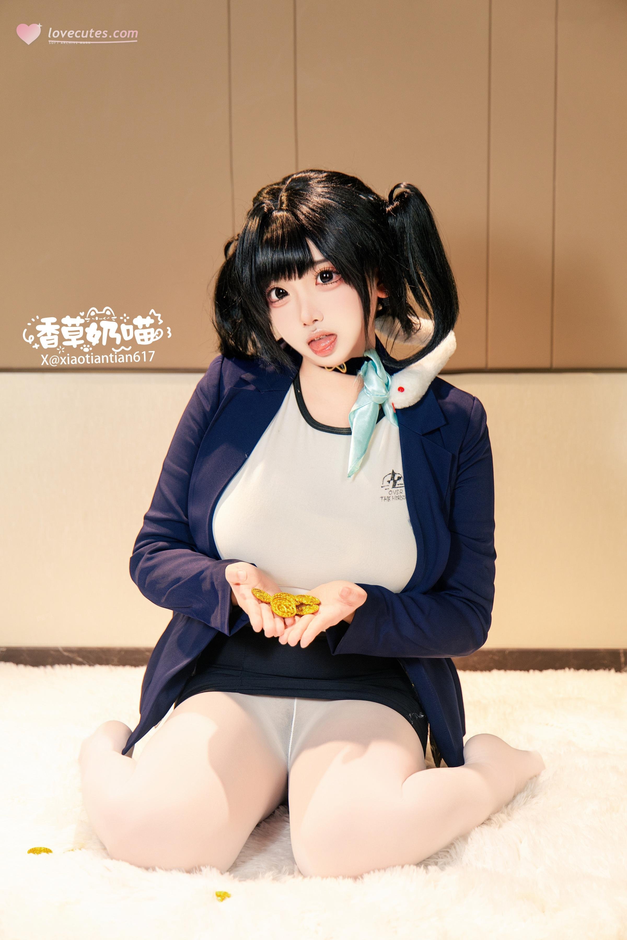 [cosplay] 香草奶喵 - 勝利女神 妮姬 索拉：黑藍外套白絲巨乳還原 136P22V