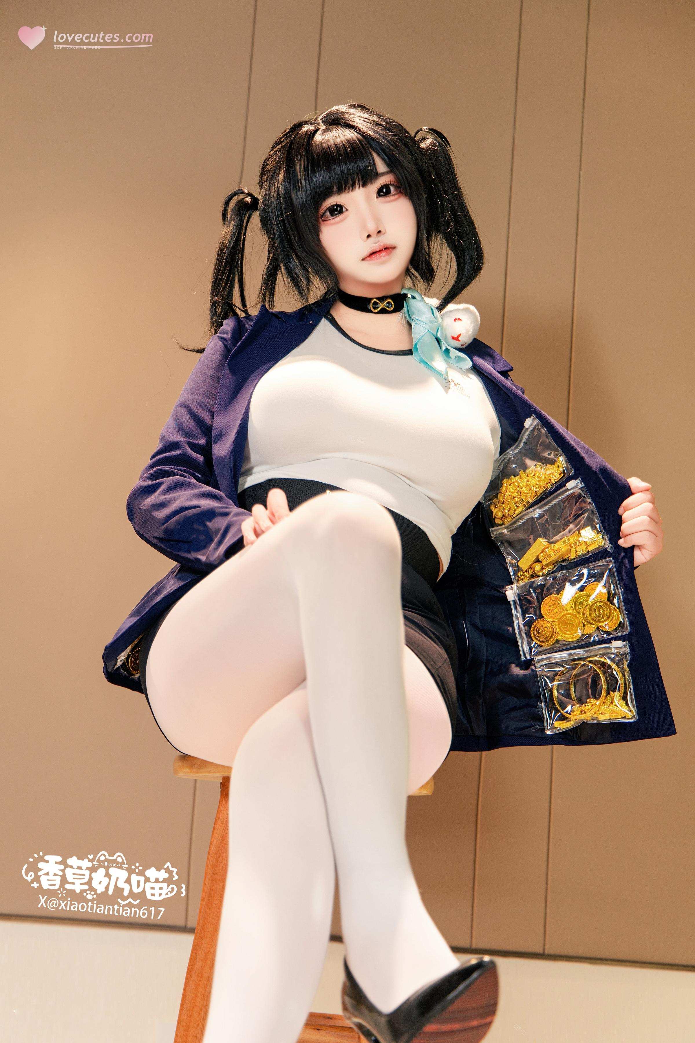 [cosplay] 香草奶喵 - 勝利女神 妮姬 索拉：黑藍外套白絲巨乳還原 136P22V