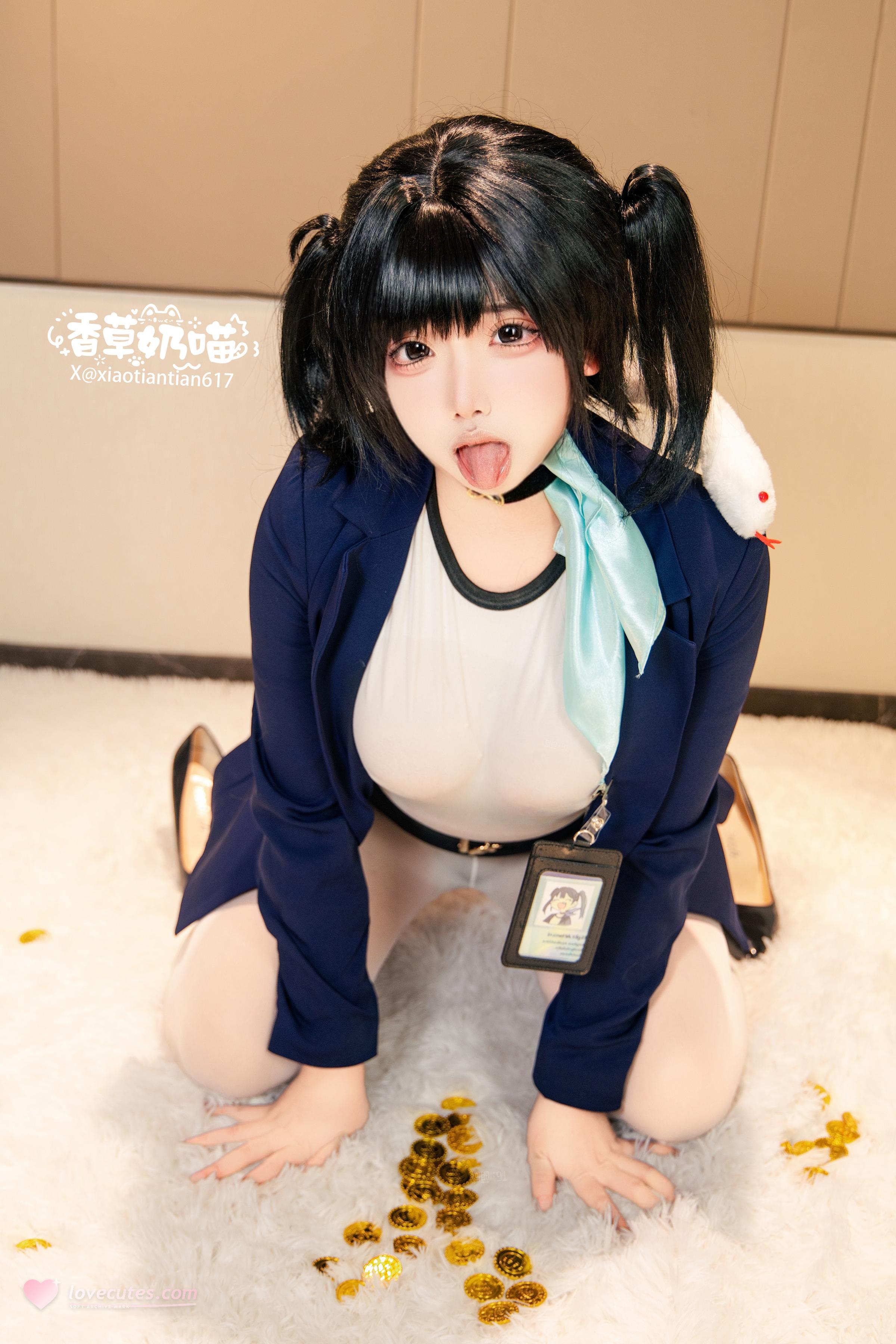 [cosplay] 香草奶喵 - 勝利女神 妮姬 索拉：黑藍外套白絲巨乳還原 136P22V
