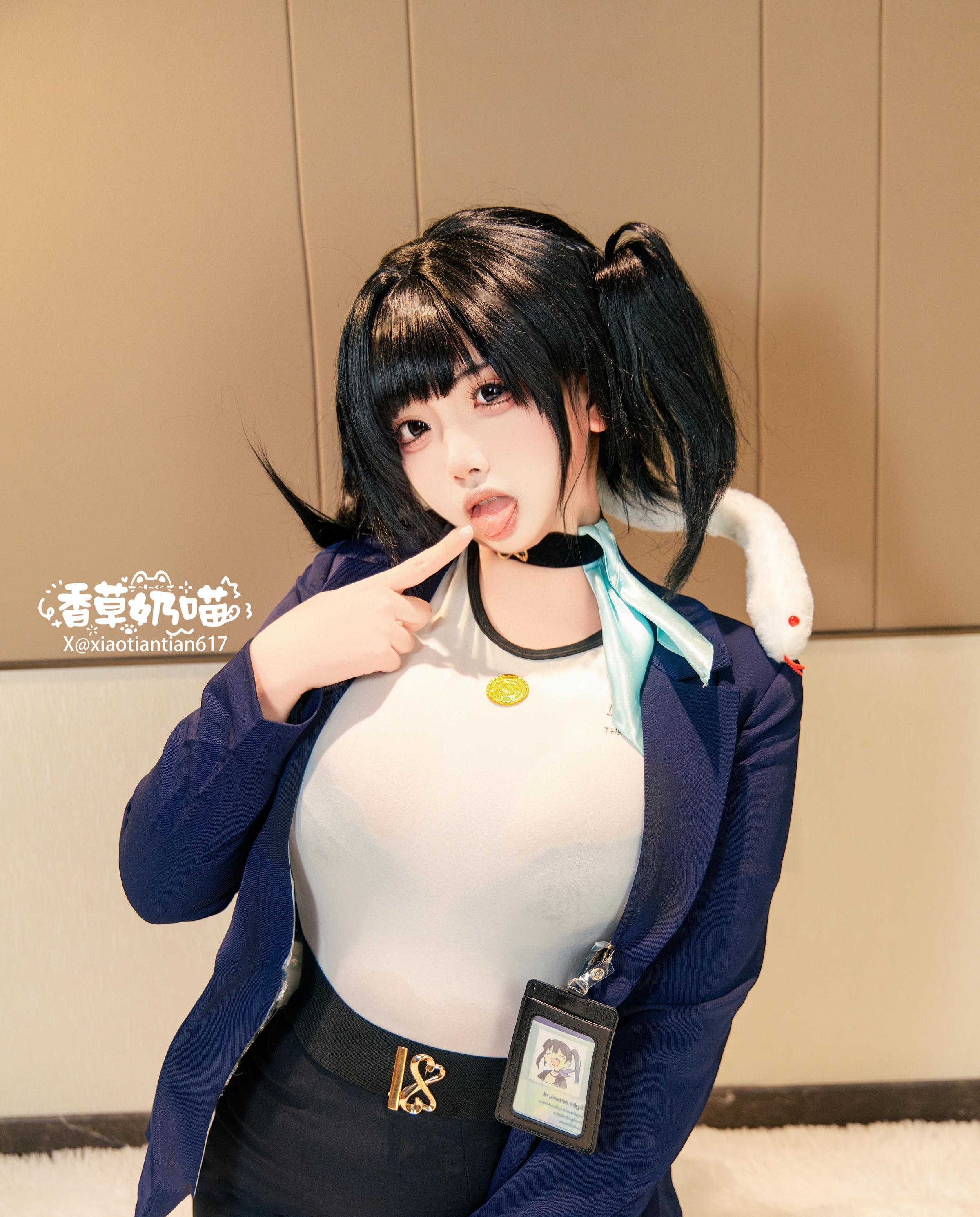 [cosplay] 香草奶喵 - 勝利女神 妮姬 索拉：黑藍外套白絲巨乳還原 136P22V