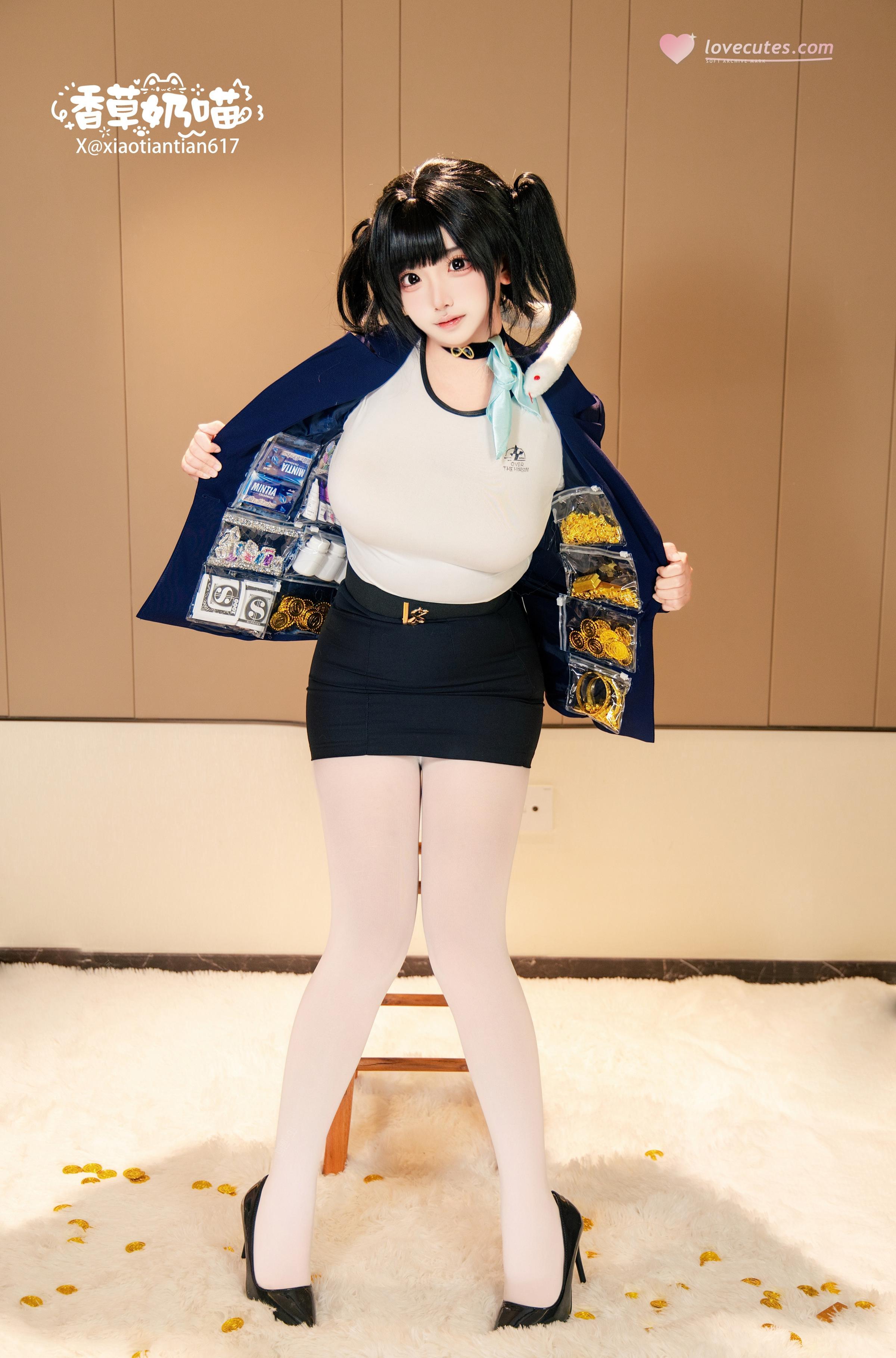 [cosplay] Vanilla Milk Cat - Goddess of Victory: NIKKE Soda: black and blue jacket, white stockings, large bust recreation 136P22V