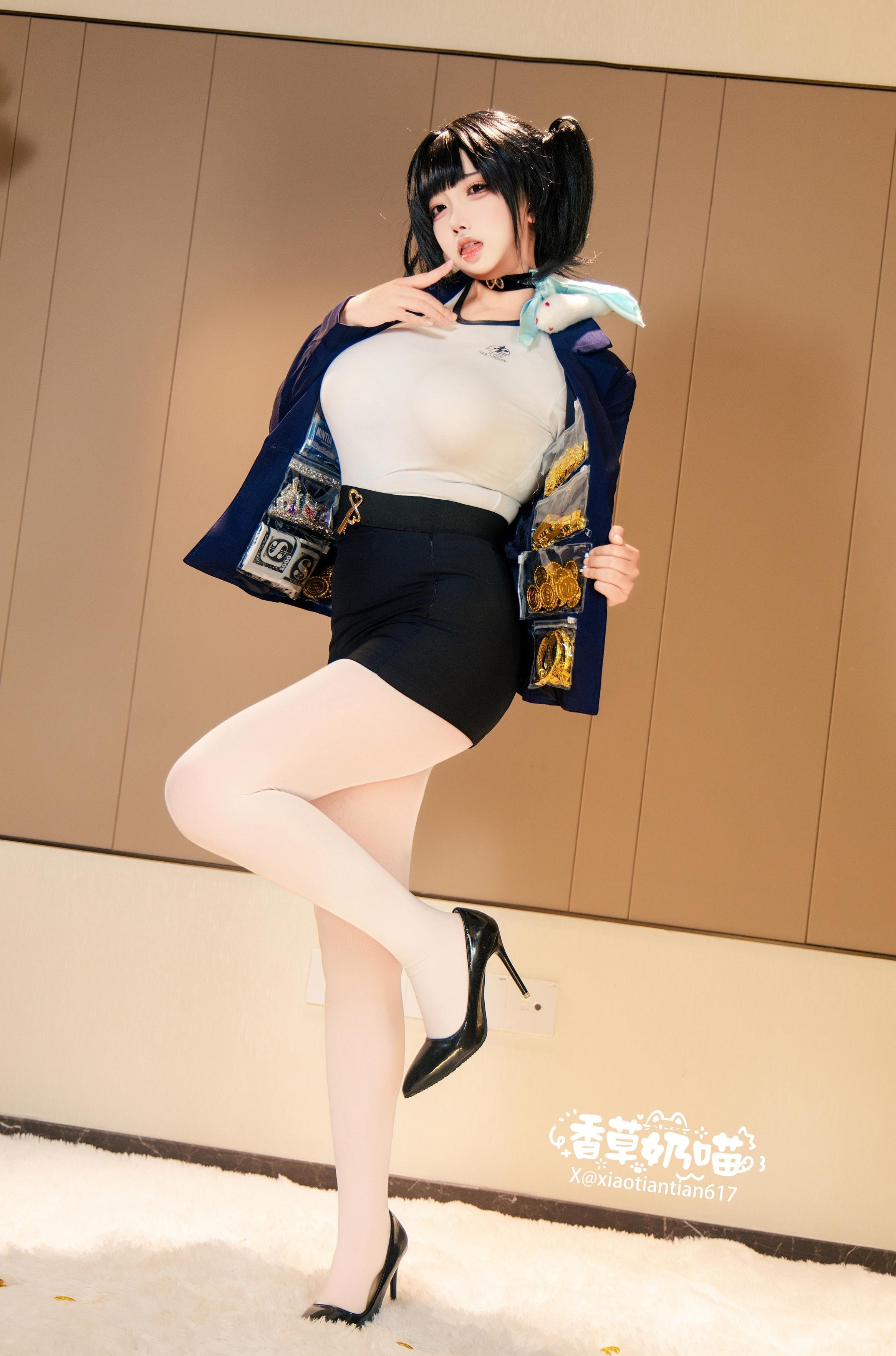 [cosplay] 바닐라 나비묘 - 승리의 여신 니케 소라: 흑청 재킷 흰 스타킹 거유 재현 136P22V