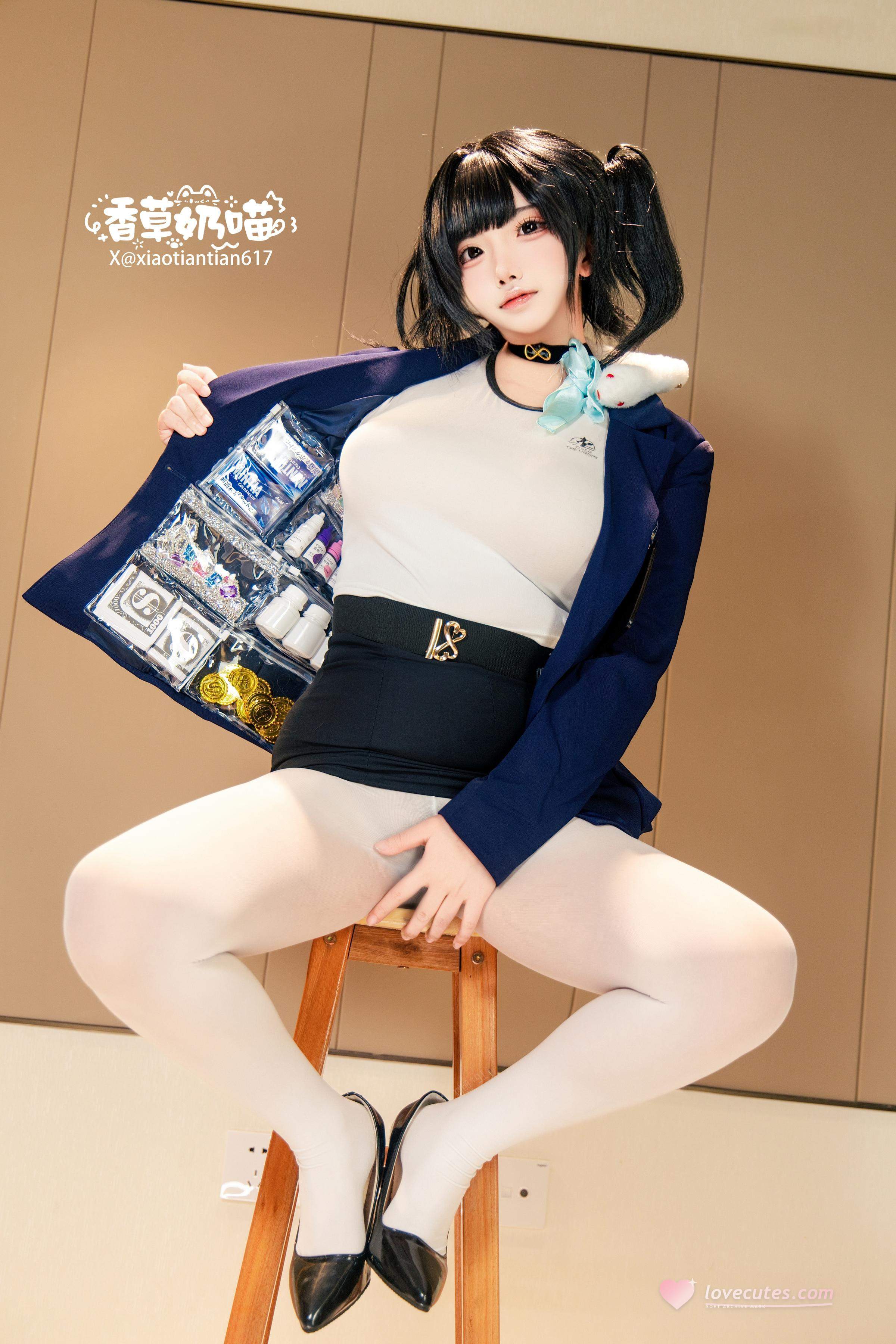 [cosplay] 바닐라 나비묘 - 승리의 여신 니케 소라: 흑청 재킷 흰 스타킹 거유 재현 136P22V