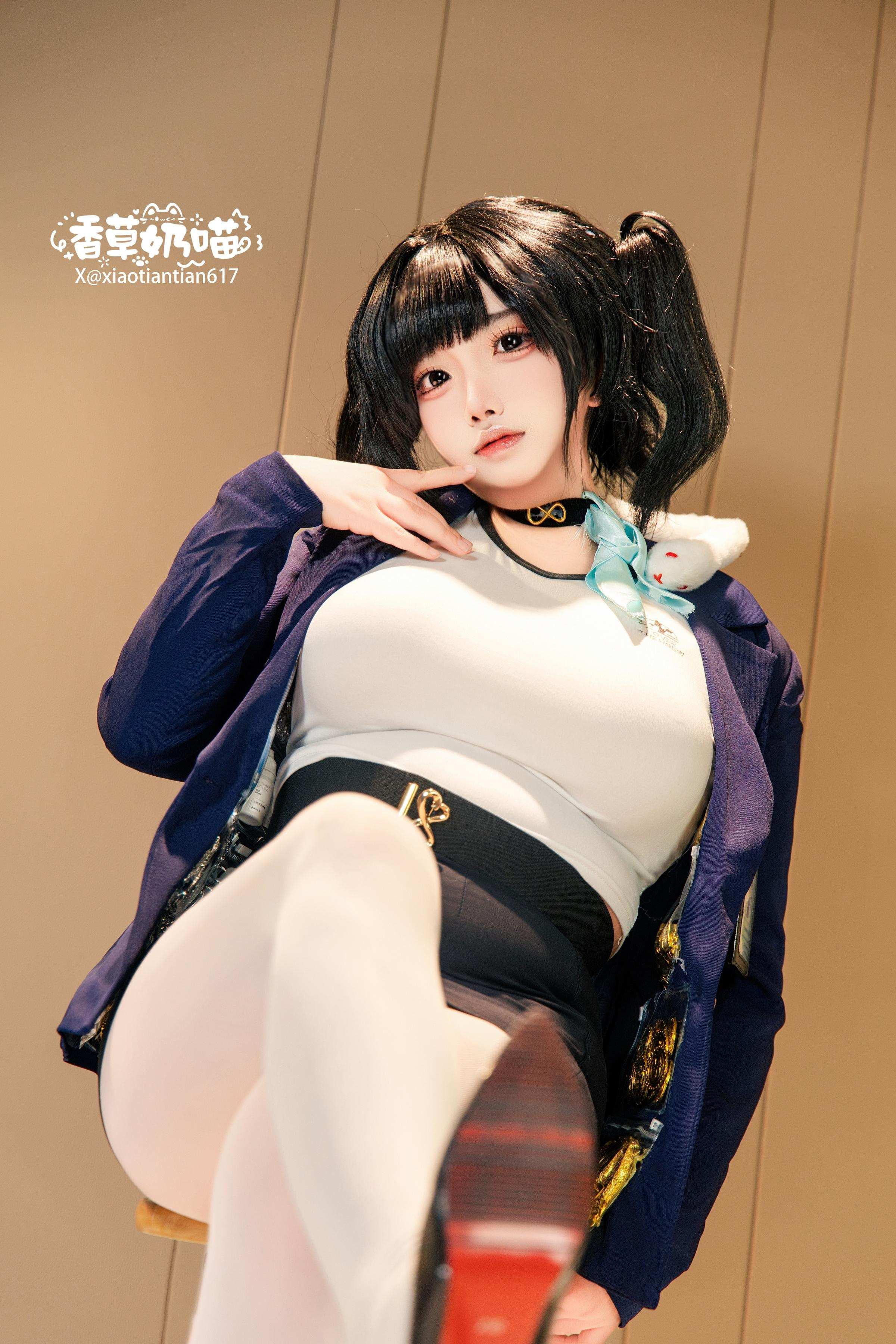 [cosplay] 바닐라 나비묘 - 승리의 여신 니케 소라: 흑청 재킷 흰 스타킹 거유 재현 136P22V