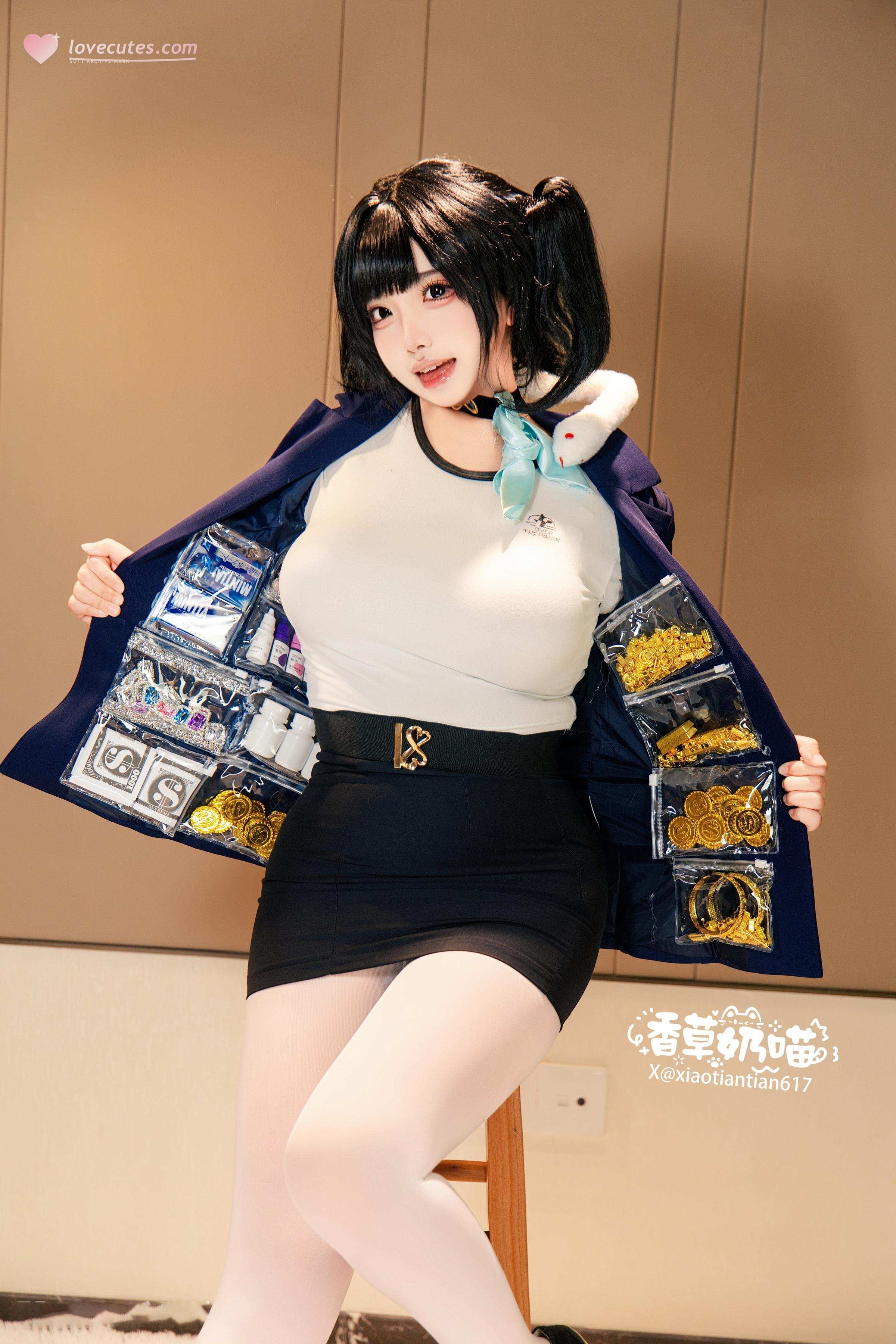 [cosplay] 香草奶喵 - Victory Goddess NIKKE Sora: ชุดแจ็กเก็ตสีดำ-น้ำเงิน ถุงน่องขาว หน้าอกใหญ่ สมจริง 136P22V
