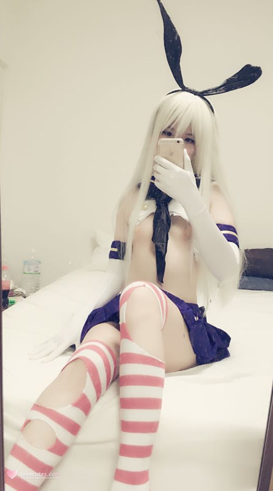 [cosplay] 习呆呆 - 시마카제：빨간색·흰색 줄무늬 양말 노출 포인트 미녀 다리 재현 42P2V
