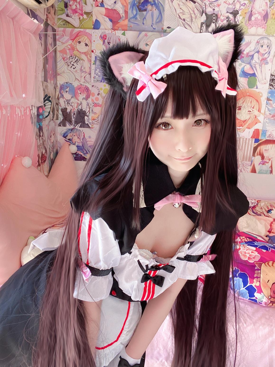 [cosplay] 习呆呆 - ช็อกโกแลตเหมียวสาว: หูแมวเมด ถุงน่องดำ ถ่ายเซลฟี่เปลือย 34P2V