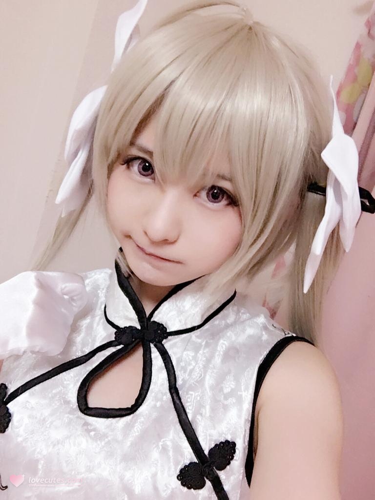 [cosplay] 习呆呆 - 春日野穹：白タイツメイドの開脚・美尻 大胆 42P2V