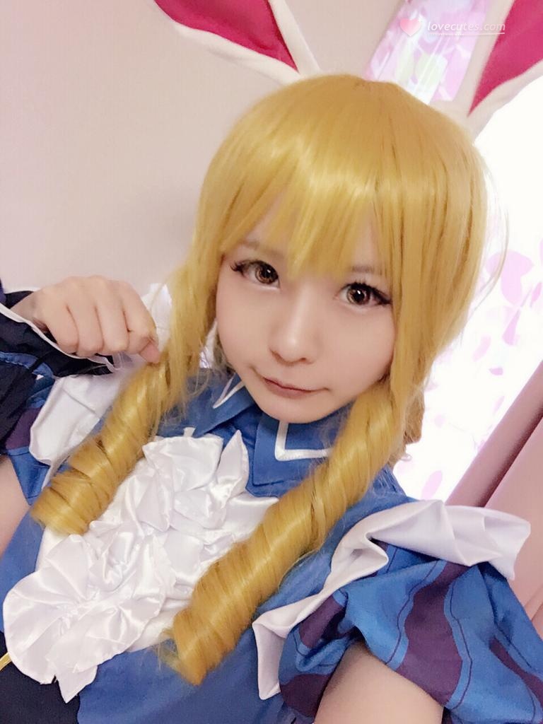 [cosplay] 习呆呆 - 不思議の国のアリス：ウサ耳・白ストッキング・ミニスカート・乳首露出写真 32P2V