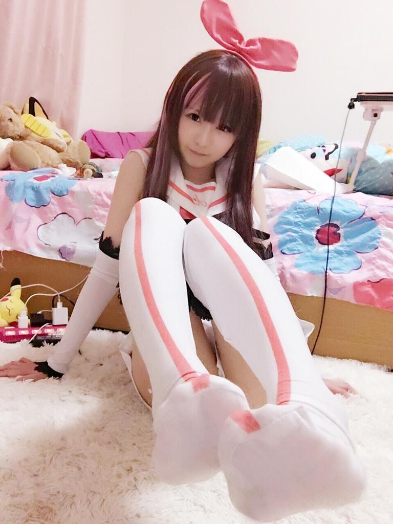 [cosplay] 习呆呆 - 绊爱：露点白丝双马尾大尺度还原 31P2V