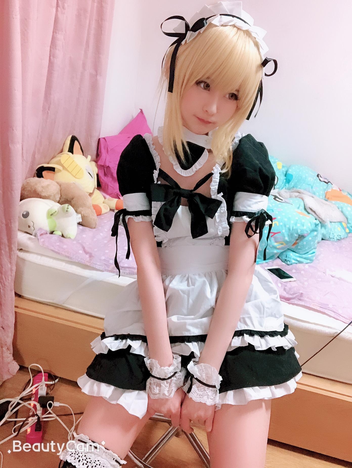 [cosplay] Xidai Dai - FGO Artoria: Sexy Maid, White Stockings, Curvy Butt, Extreme Temptation 41P2V