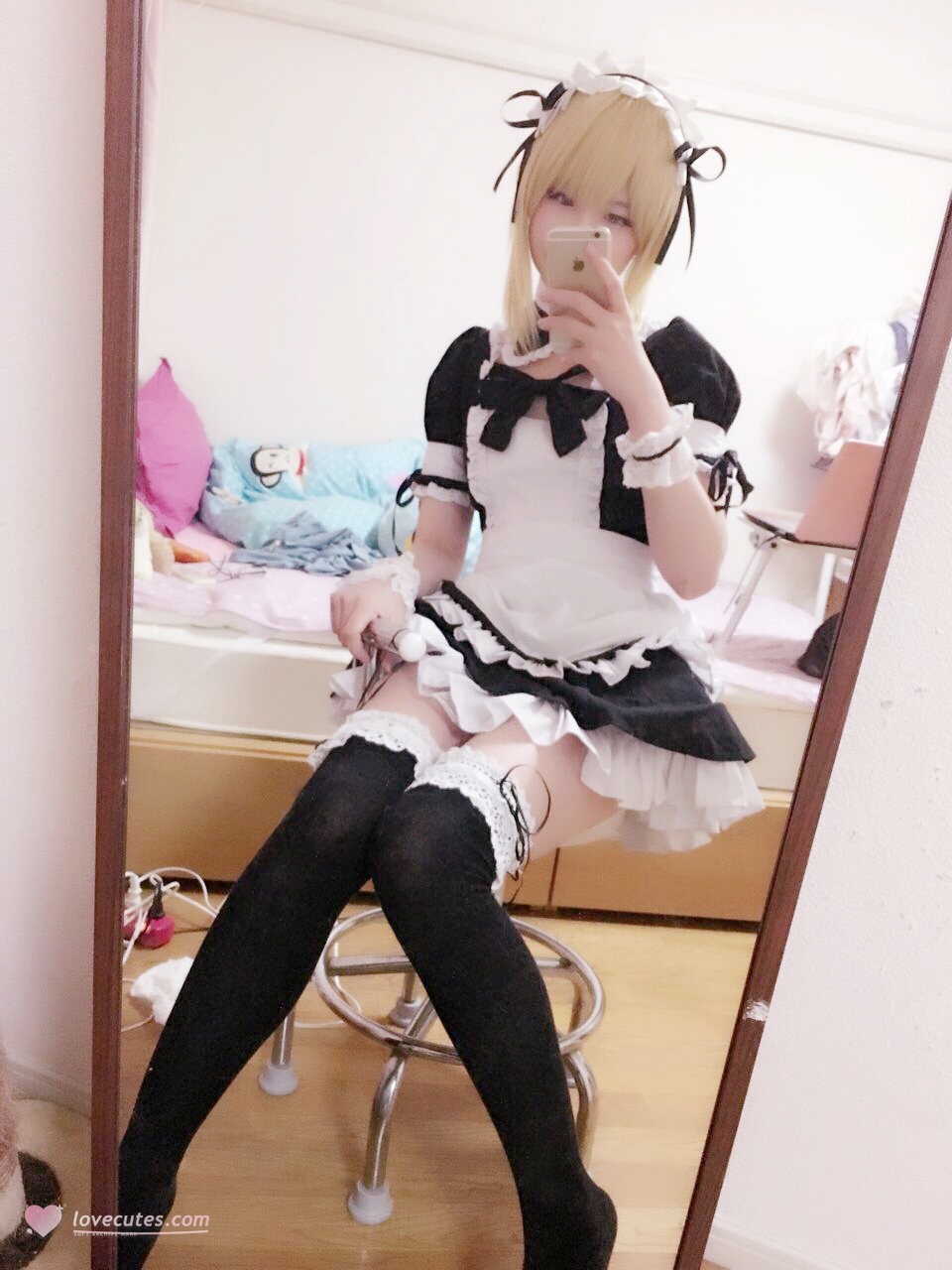 [cosplay] Xidai Dai - FGO Artoria: Sexy Maid, White Stockings, Curvy Butt, Extreme Temptation 41P2V