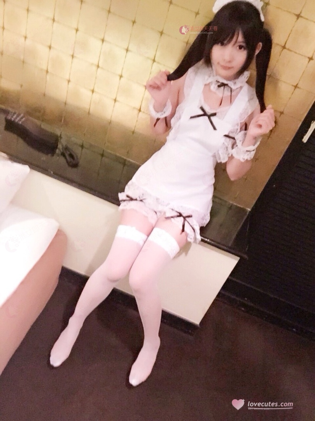 [私房] 习呆呆 - Chủ đề nữ hầu gái: chụp giường tất trắng lộ điểm nhạy cảm ảnh riêng tư 34P1V