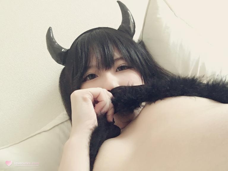 [私房] 习呆呆 - 恶魔主题：黑丝露点翘臀情趣私拍 39P2V
