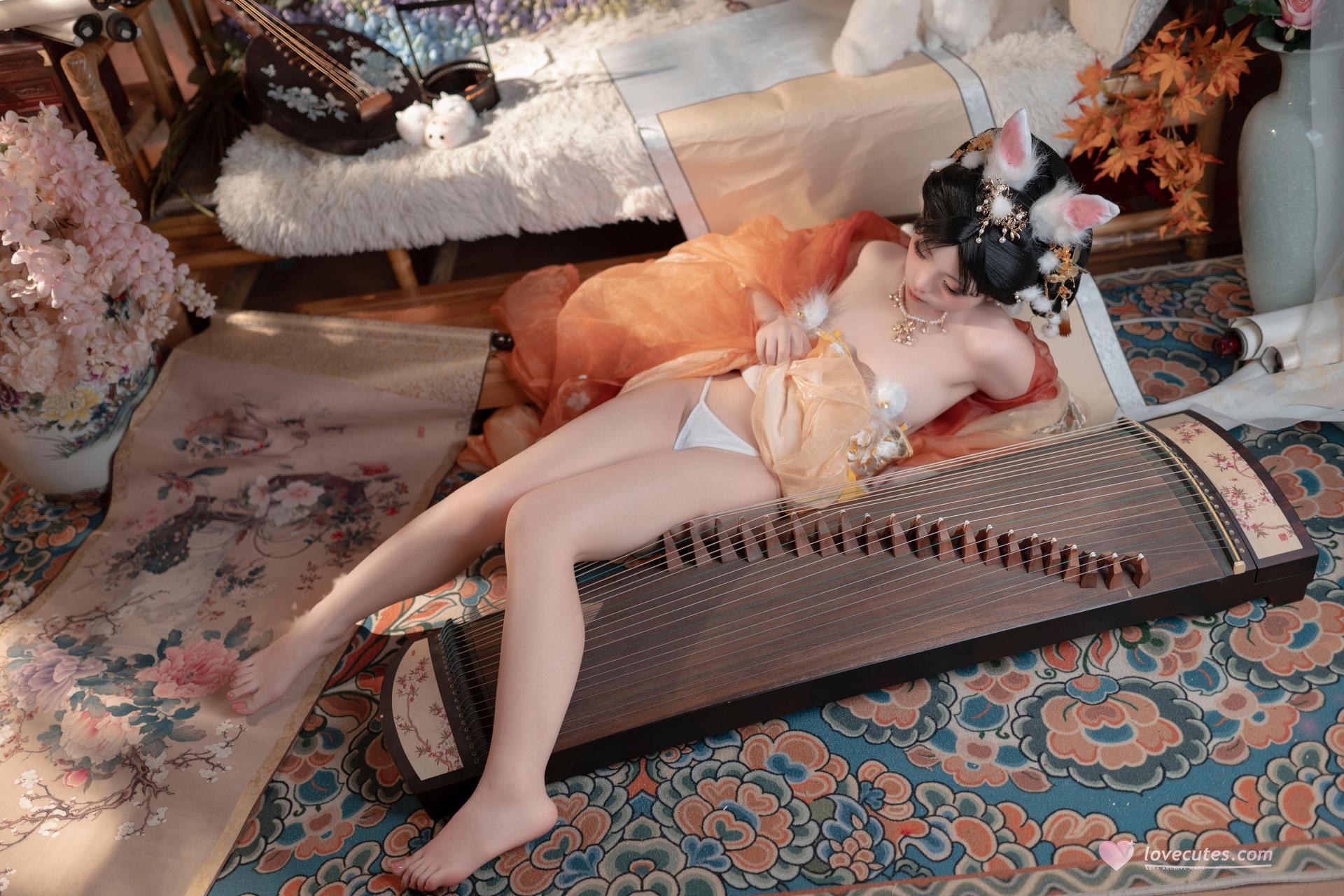 [私房] Bangni邦尼 - เทศกาลไหว้พระจันทร์ กระต่ายหยก: กระโปรงผ้าชีฟองสีส้ม หูกระต่าย ชุดเซ็ตส่วนตัวเทศกาลไหว้พระจันทร์ ขาเรียวยาวโดดเด่น 88P7V