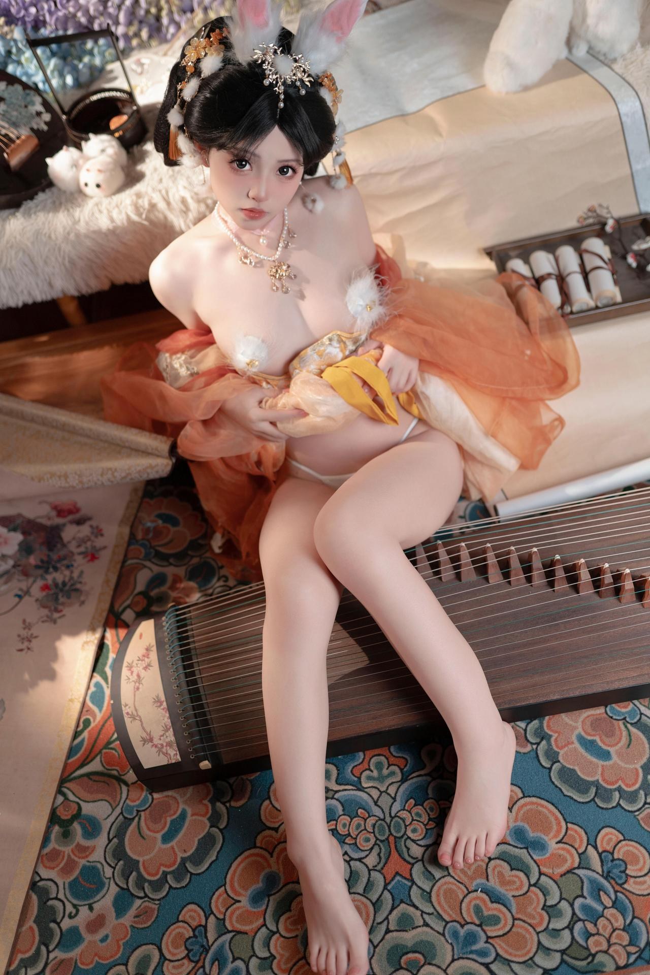 [私房] Bangni邦尼 - เทศกาลไหว้พระจันทร์ กระต่ายหยก: กระโปรงผ้าชีฟองสีส้ม หูกระต่าย ชุดเซ็ตส่วนตัวเทศกาลไหว้พระจันทร์ ขาเรียวยาวโดดเด่น 88P7V