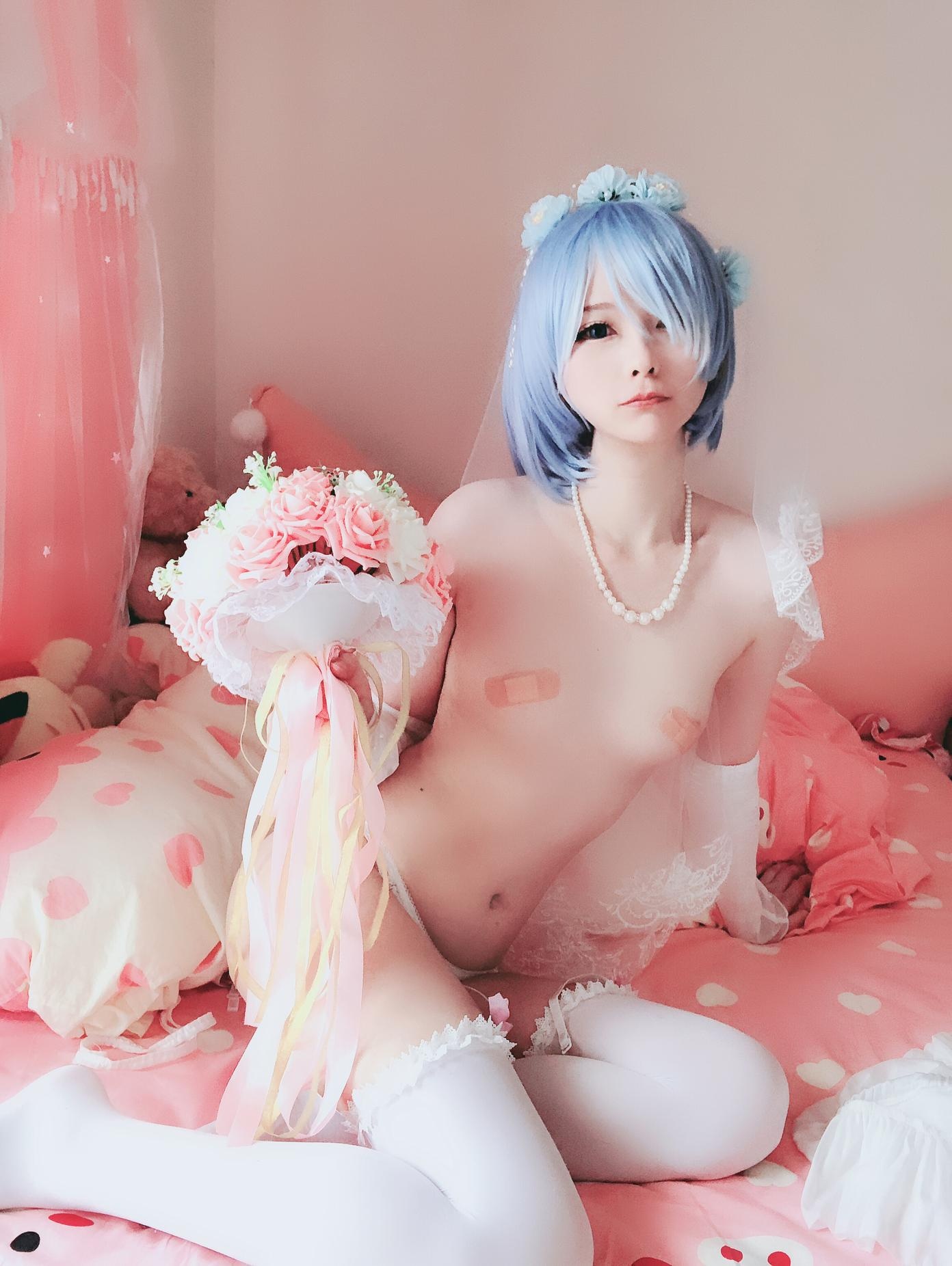 [cosplay] 习呆呆 - ชุดเจ้าสาวเรม: ชุดเจ้าสาวถุงน่องขาว โชว์จุก สเกลใหญ่สมจริง 50P2V