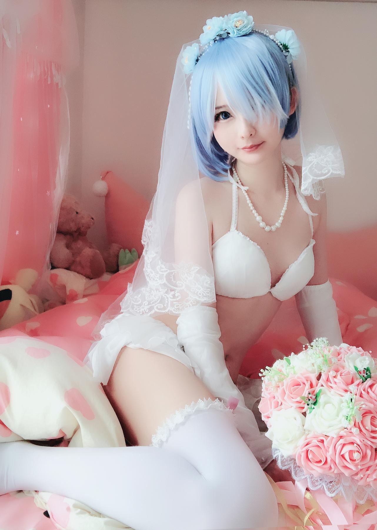 [cosplay] 习呆呆 - 렘 웨딩드레스: 흰 스타킹 신부 노출 대담 재현 50P2V