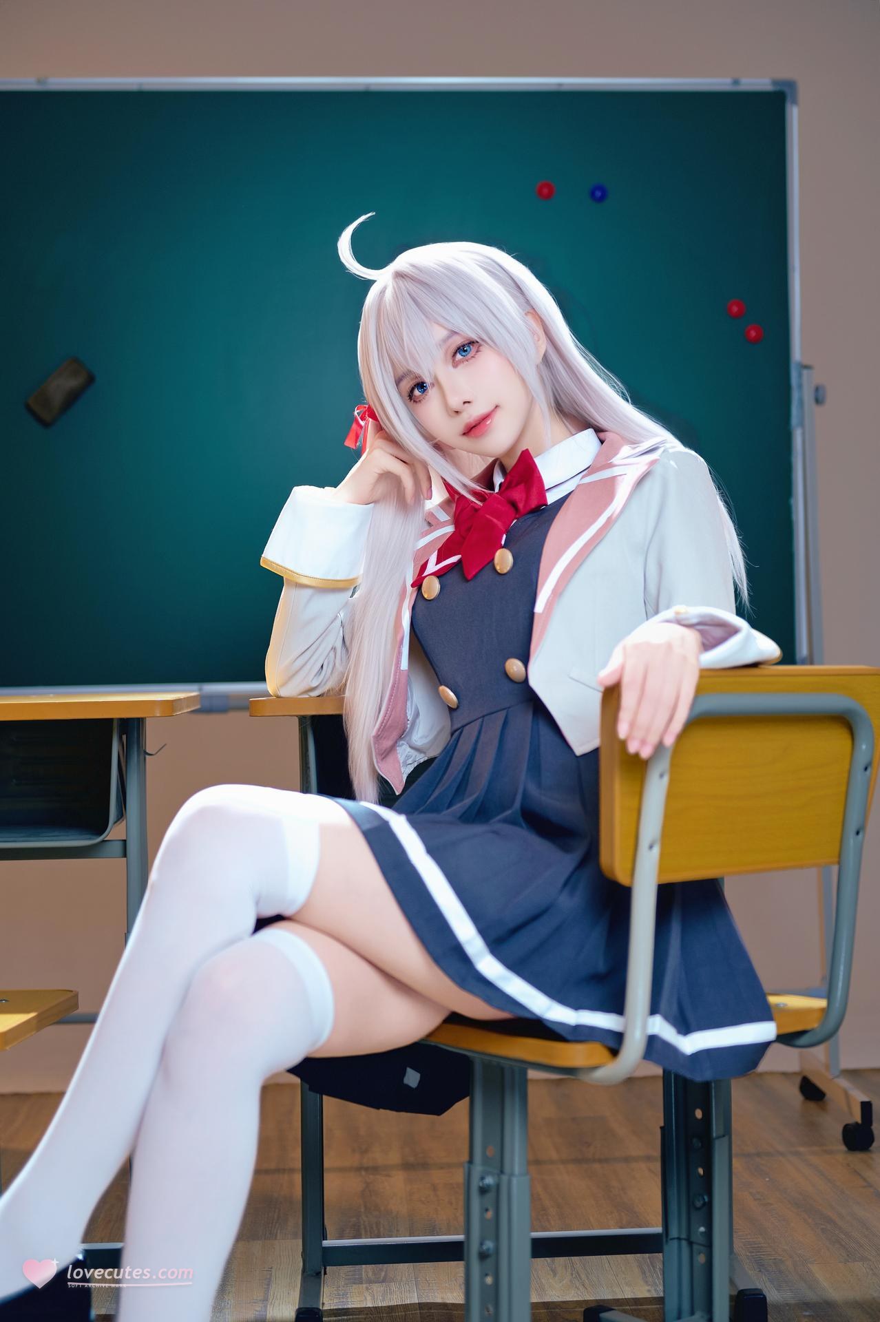 [cosplay] Shika小鹿鹿 - 艾莉同学：วิกผมสีขาว ชุดนักเรียนสีขาว ถุงน่องสีขาว ในห้องเรียน 38P