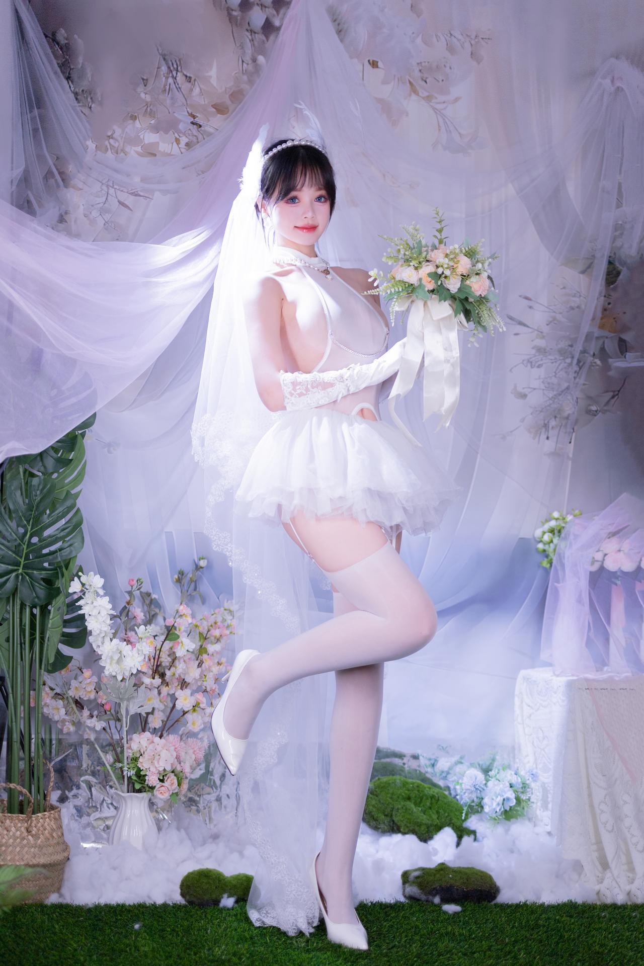 [写真] 星黛鹿鹿 - 白丝花嫁：白纱婚纱白丝柔光私房 50P