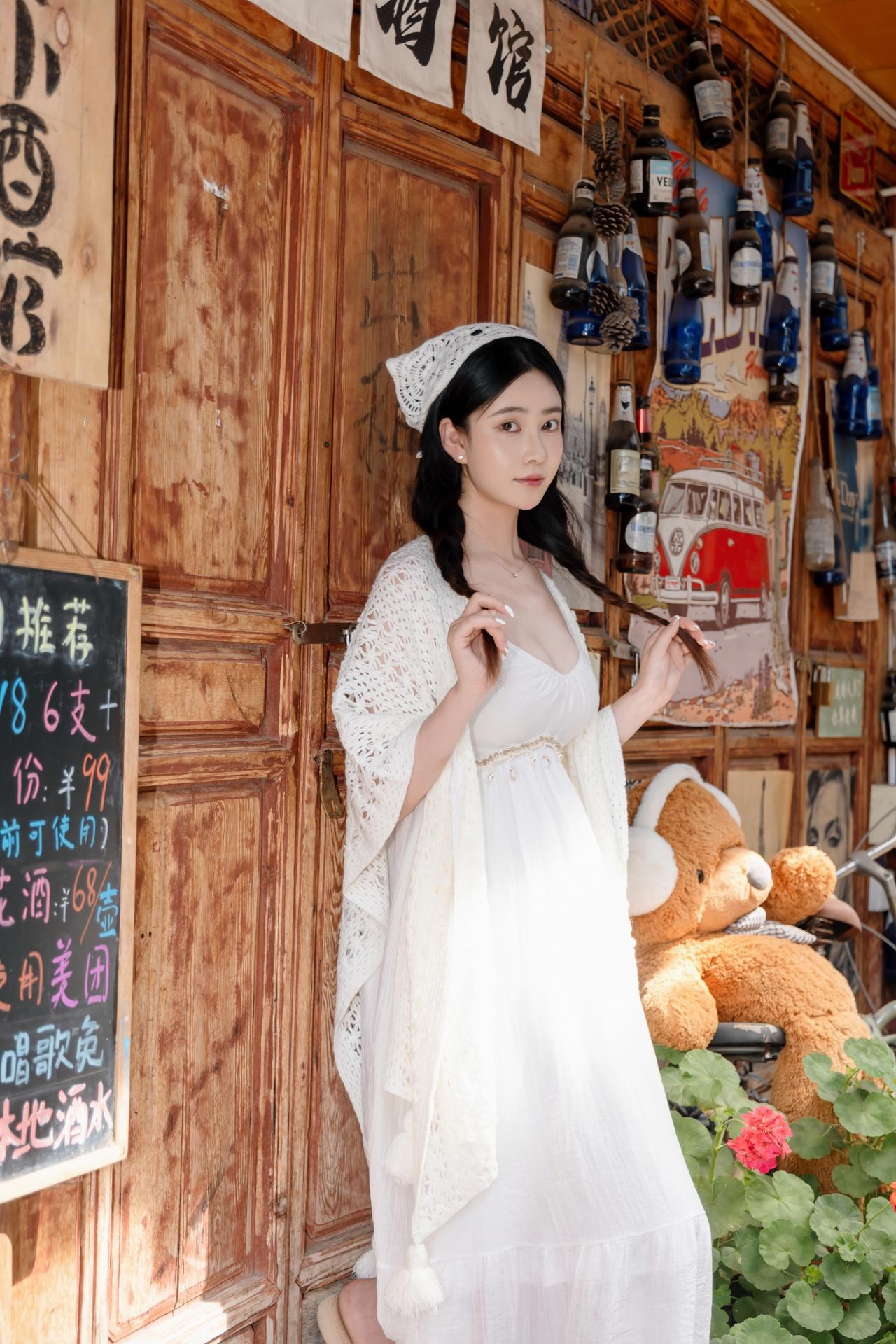[私房] 年年Nnian - 云念：สวนกระโปรงขาว แสงอาบในห้องส่วนตัว 清透美胸 80P