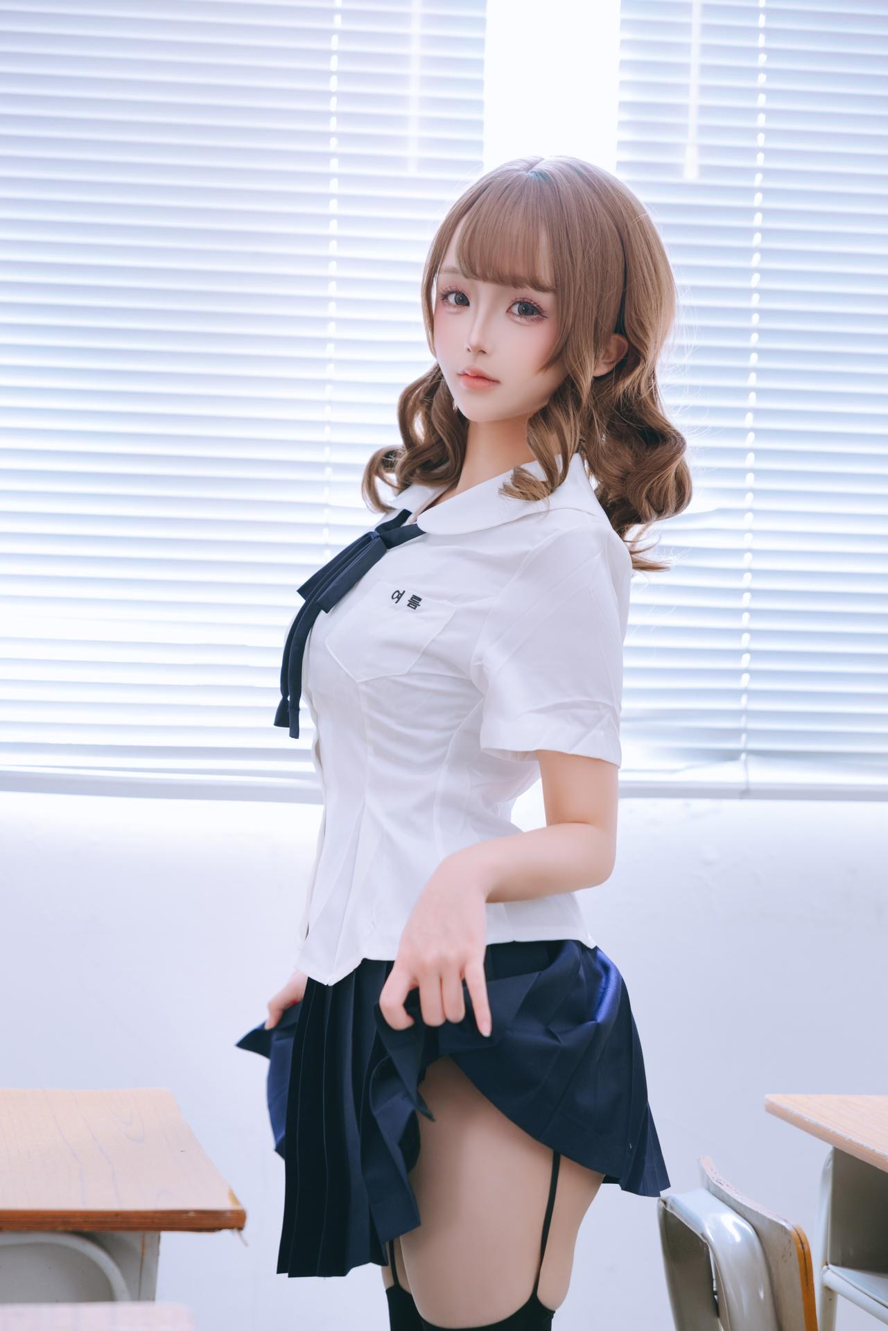 [Private] Rina Jiao - Psychological Committee Member: White Shirt Uniform Classroom Private Set Black Stockings Large-Scale 188P16G7V