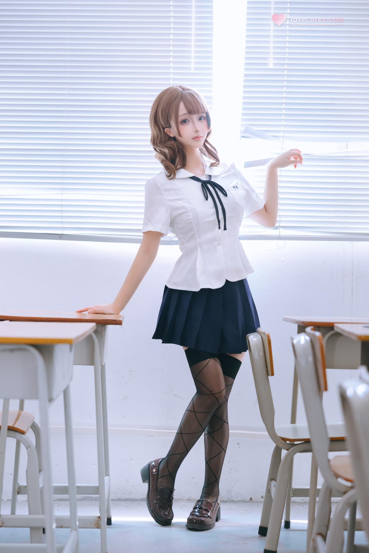 [私房] 日奈娇 - 心理委员：白衬衫制服教室私房 黒ストッキング 大胆 188P16G7V