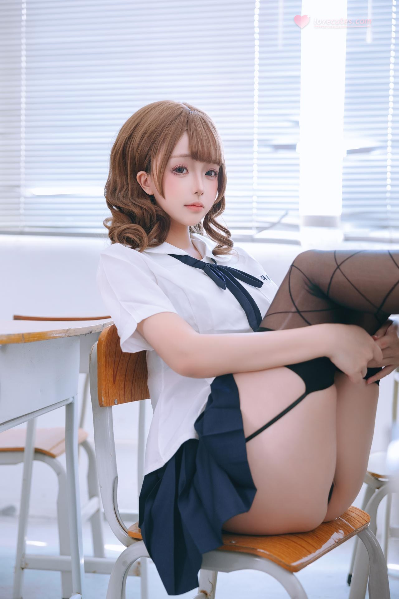 [私房] 日奈娇 - 心理委员：白衬衫制服教室私房 黑丝大尺度 188P16G7V