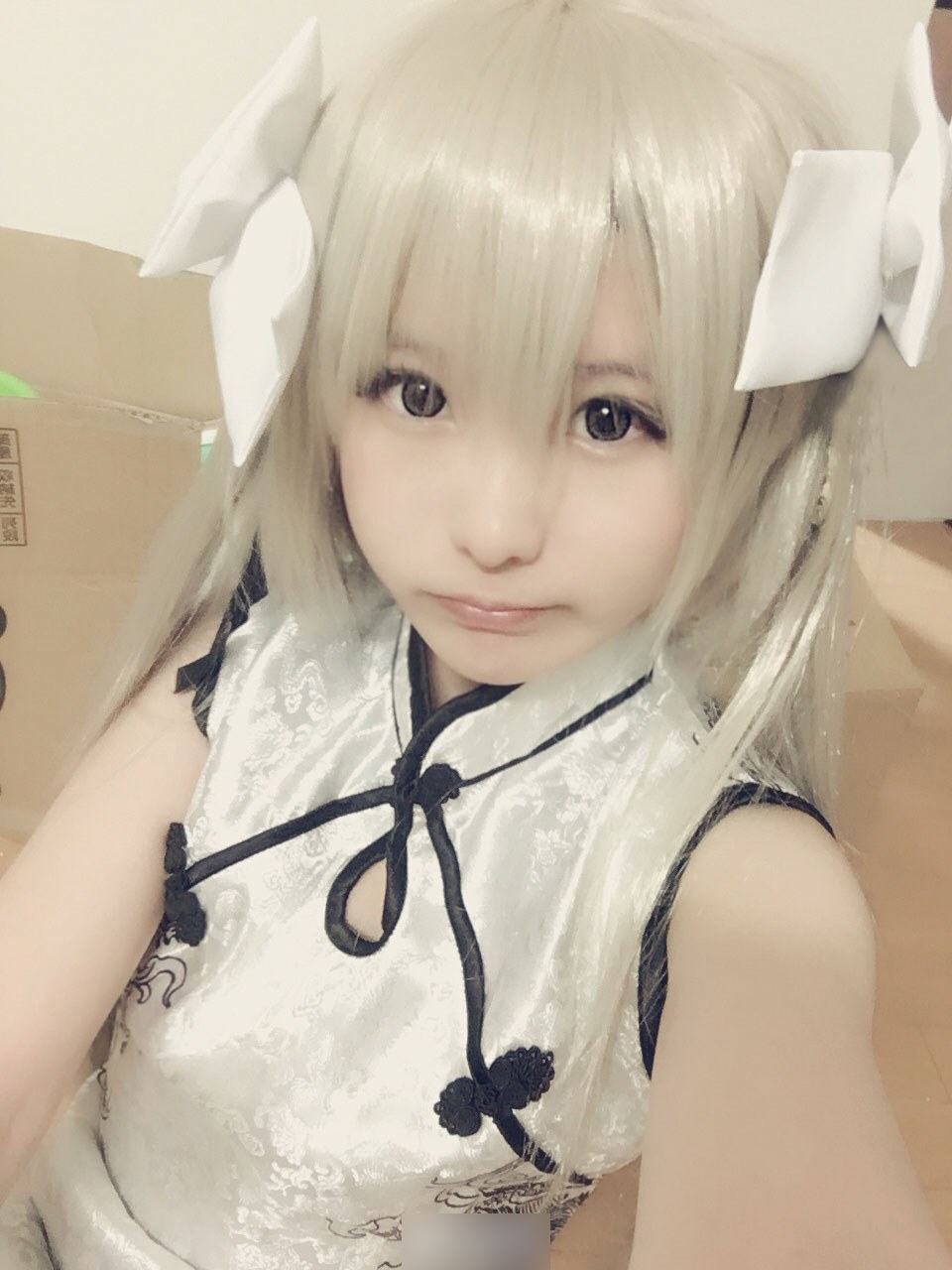 [cosplay] 习呆呆 - 春日野穹体操服：白发长腿露点还原 30P2V