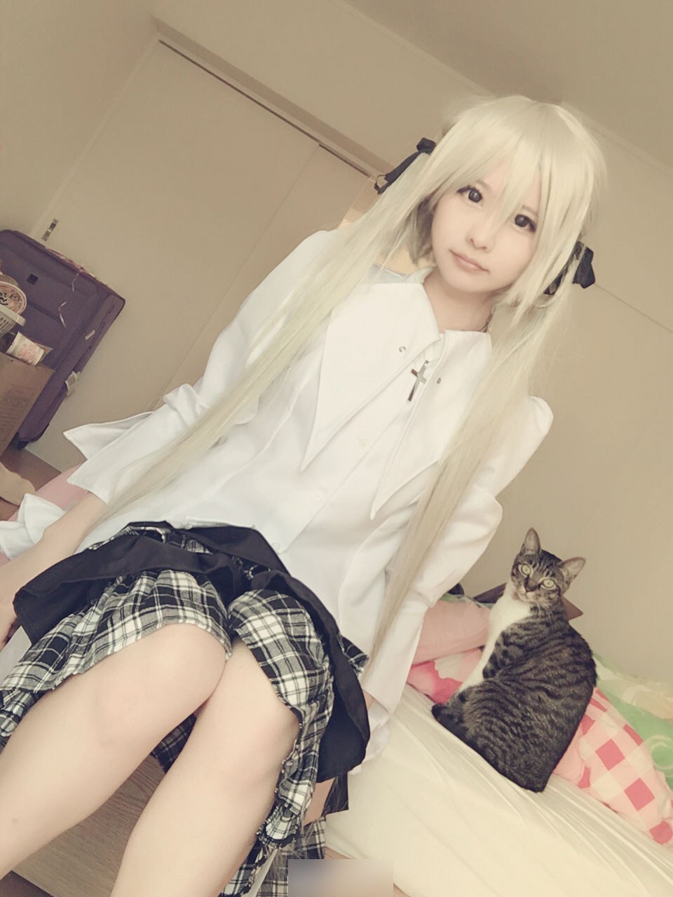 [cosplay] 习呆呆 - 春日野穹体操服：白发长腿露点还原 30P2V