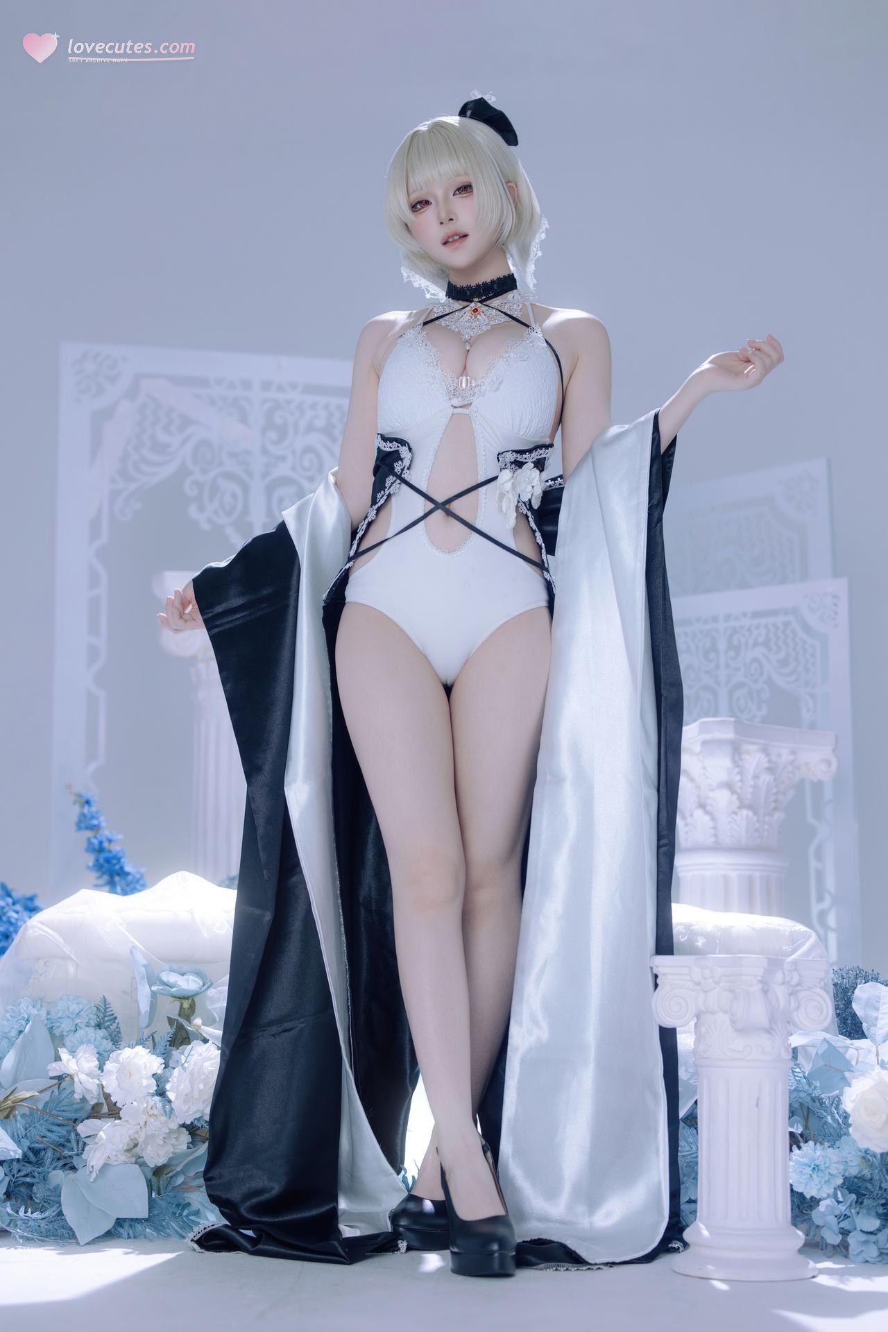 [cosplay] 屿鱼 - 碧蓝航线 可畏 同人礼服：黑白礼服白丝美腿冰蓝布景 63P