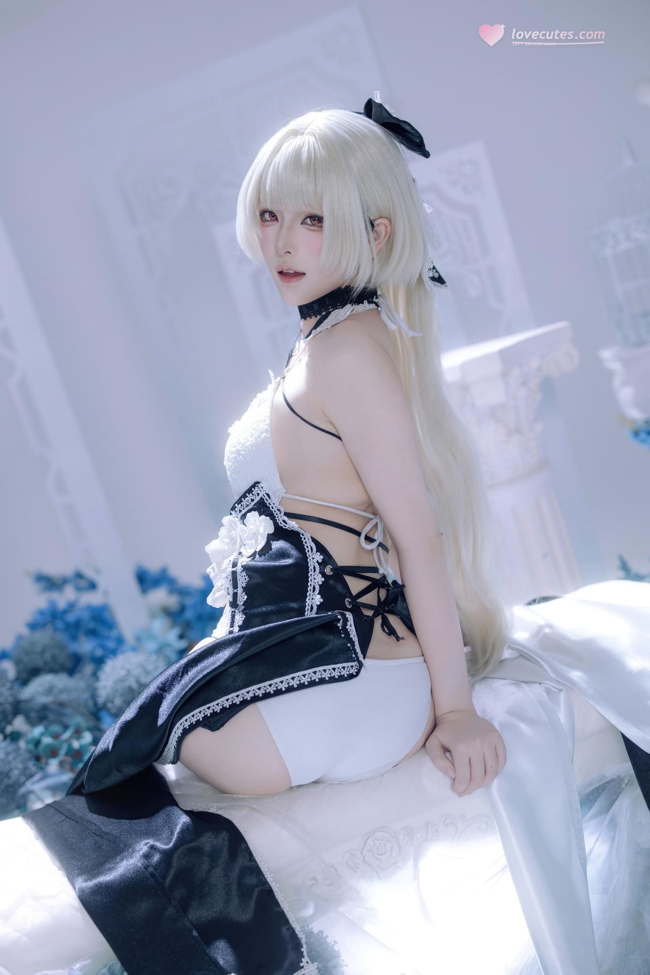 [cosplay] 屿鱼 - 碧蓝航线 可畏 同人礼服：黑白礼服白丝美腿冰蓝布景 63P