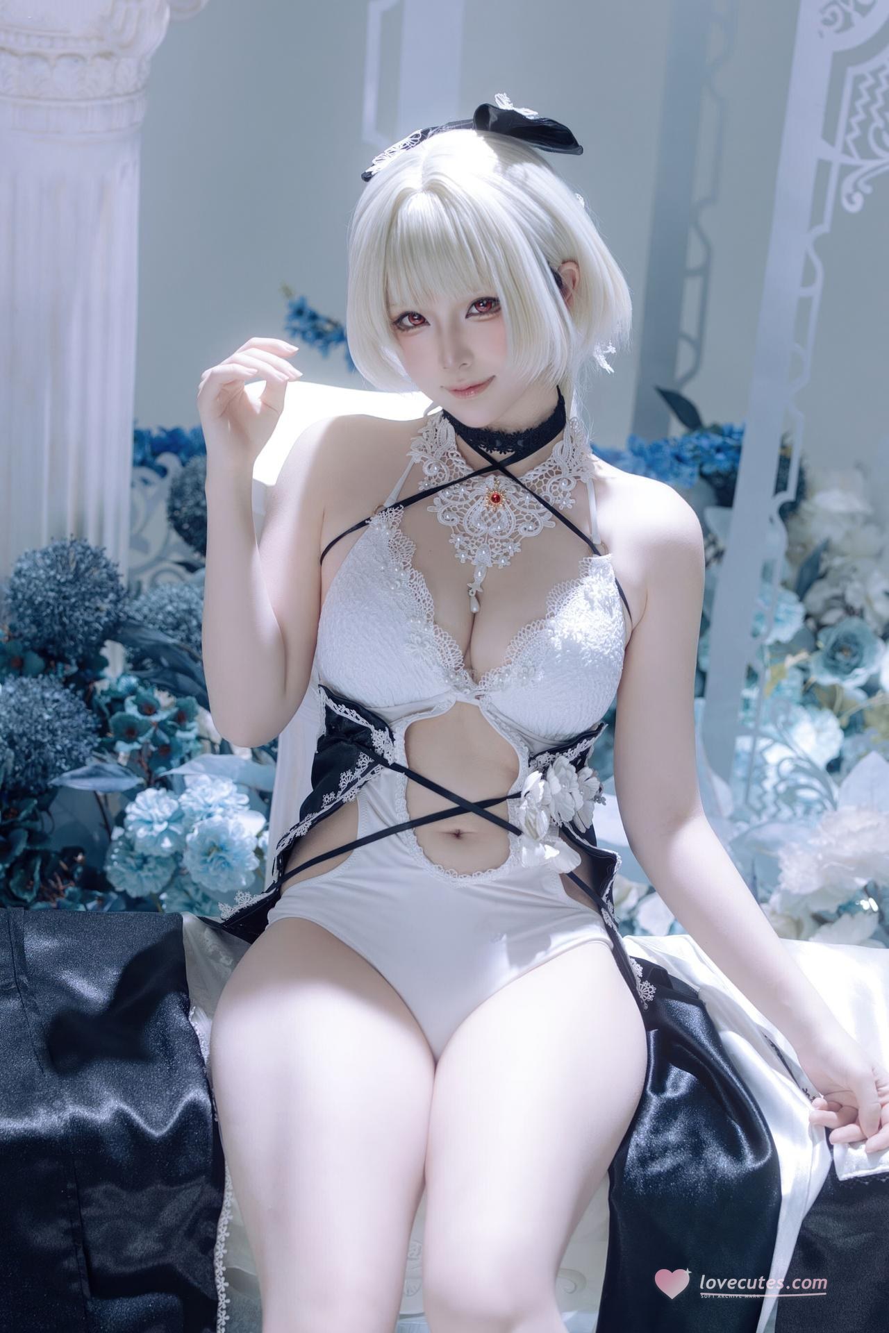 [cosplay] 屿鱼 - 벽람항로 포미더블 동인 드레스: 흑백 드레스, 흰 스타킹의 늘씬한 다리, 아이스블루 배경 63P