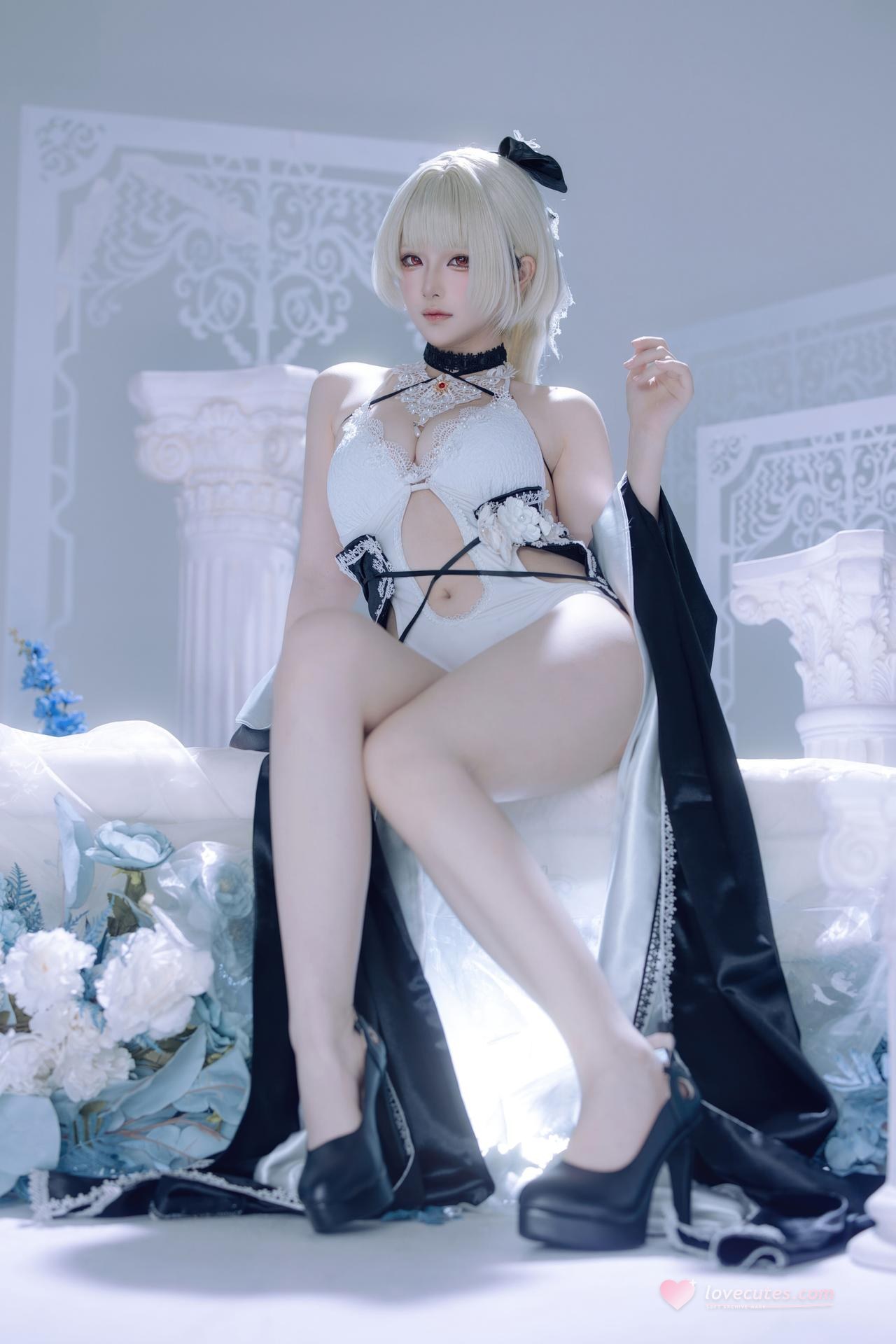 [cosplay] 屿鱼 - 碧蓝航线 可畏 同人礼服：黑白礼服白丝美腿冰蓝布景 63P